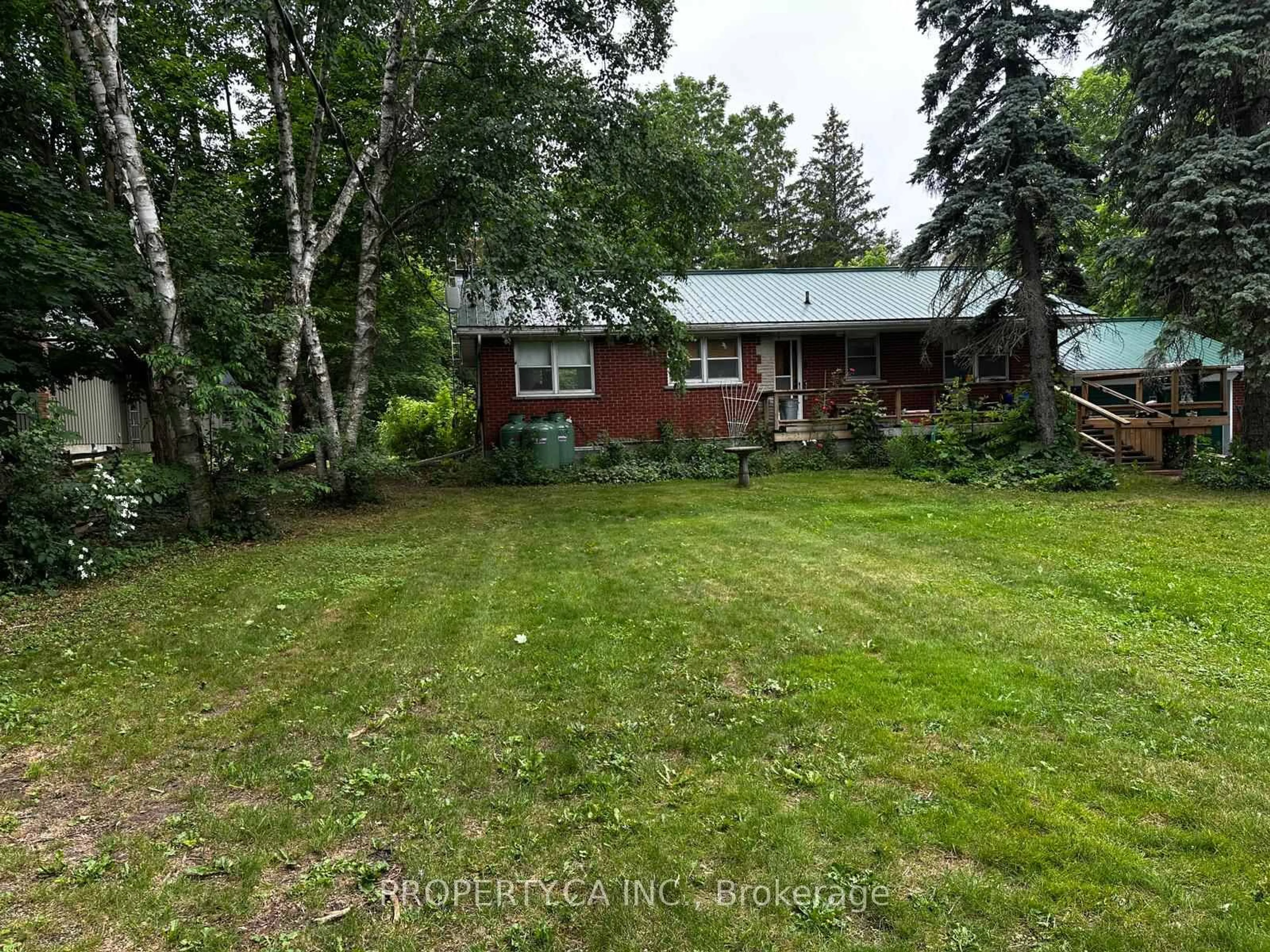 A pic from outside/outdoor area/front of a property/back of a property/a pic from drone, unknown for 8950 Baldwin St, Whitby Ontario L0B 1A0