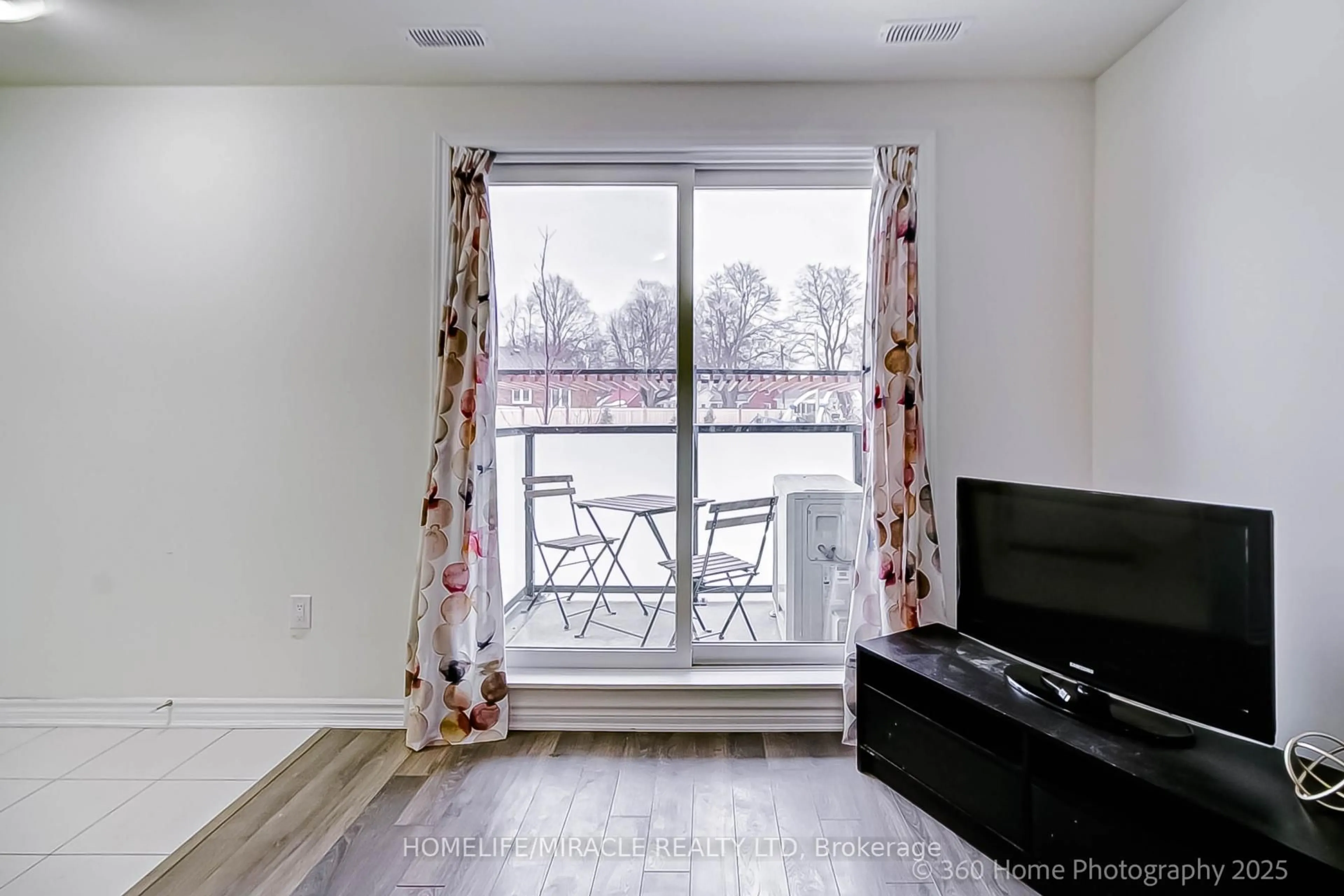 A pic of a room for 1081 Danforth Rd #133, Toronto Ontario M1J 0B2