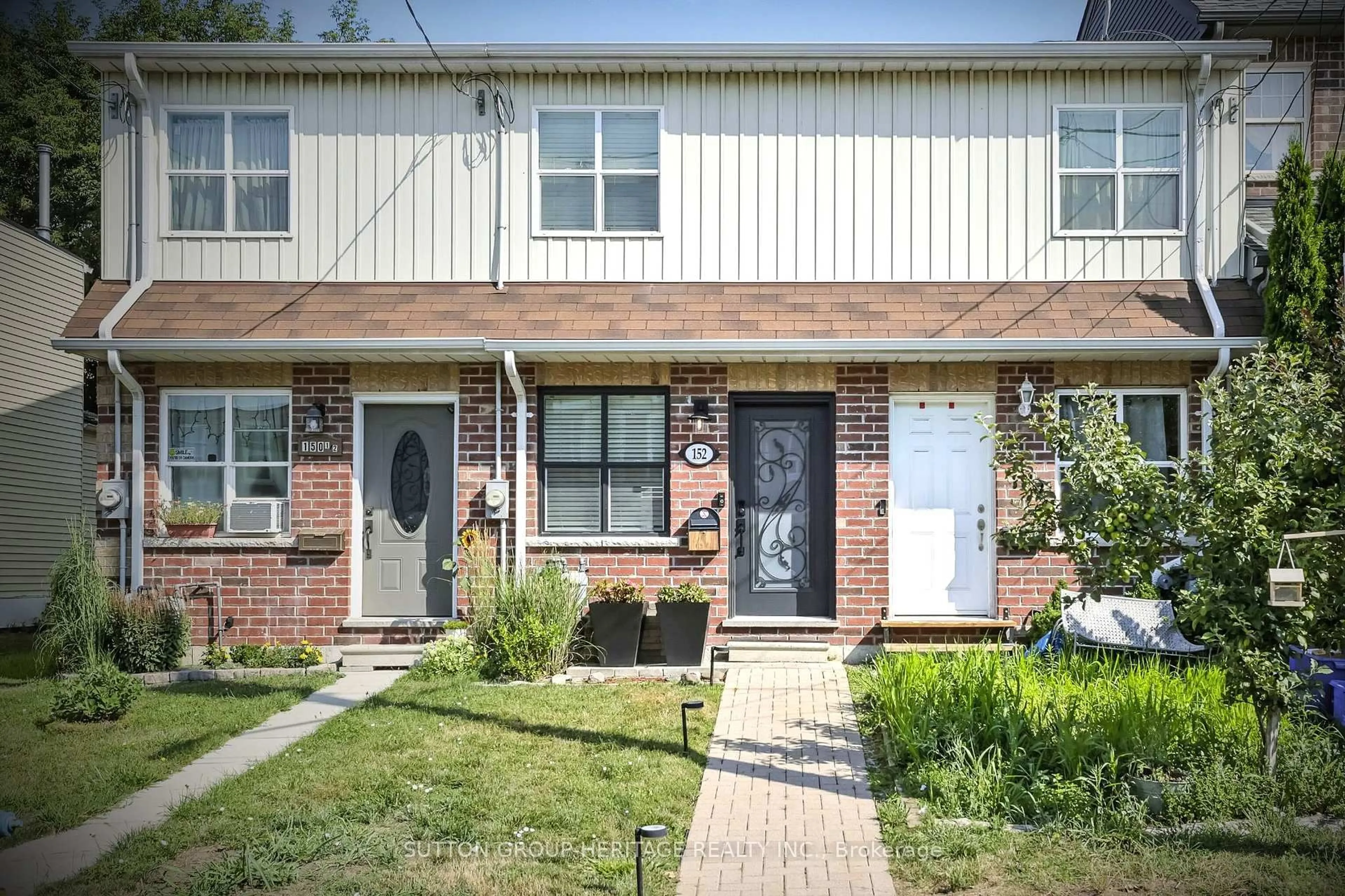 Home with brick exterior material, street for 152 Olive Ave, Oshawa Ontario L1H 2P2