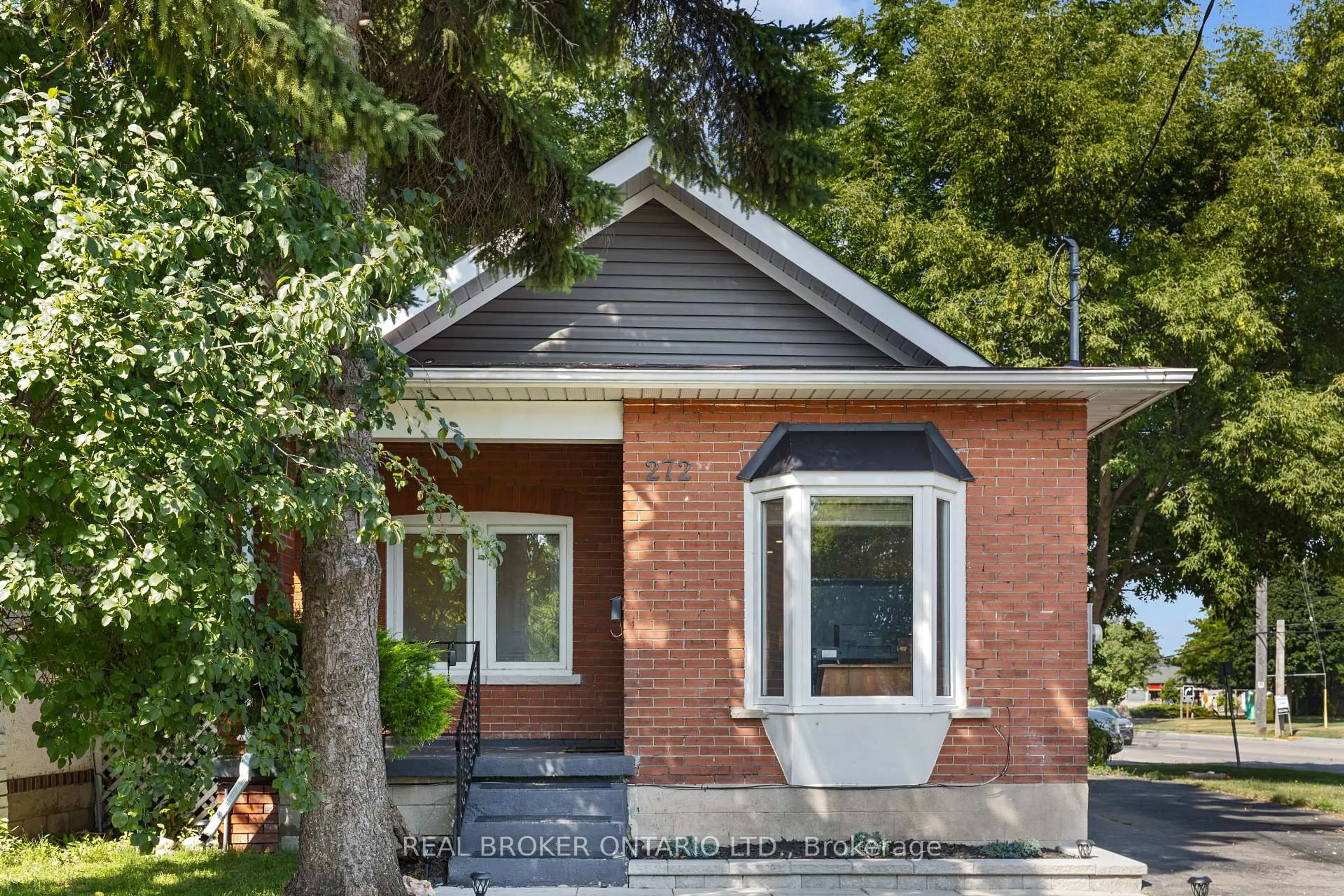 Home with brick exterior material, street for 272 Burk St, Oshawa Ontario L1J 4C4