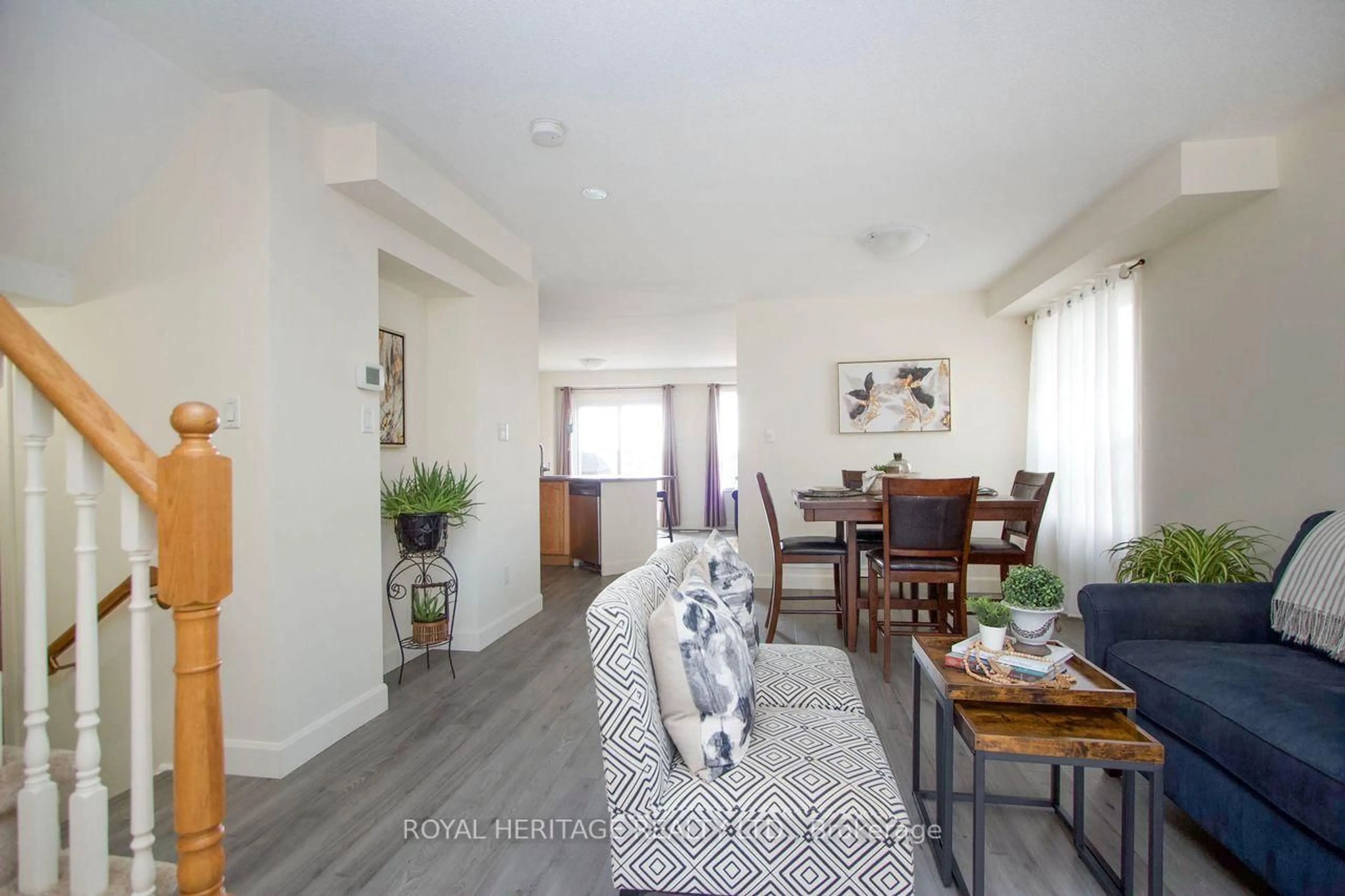 Living room with furniture, unknown for 51 Shady Lane Cres, Clarington Ontario L1C 5B2