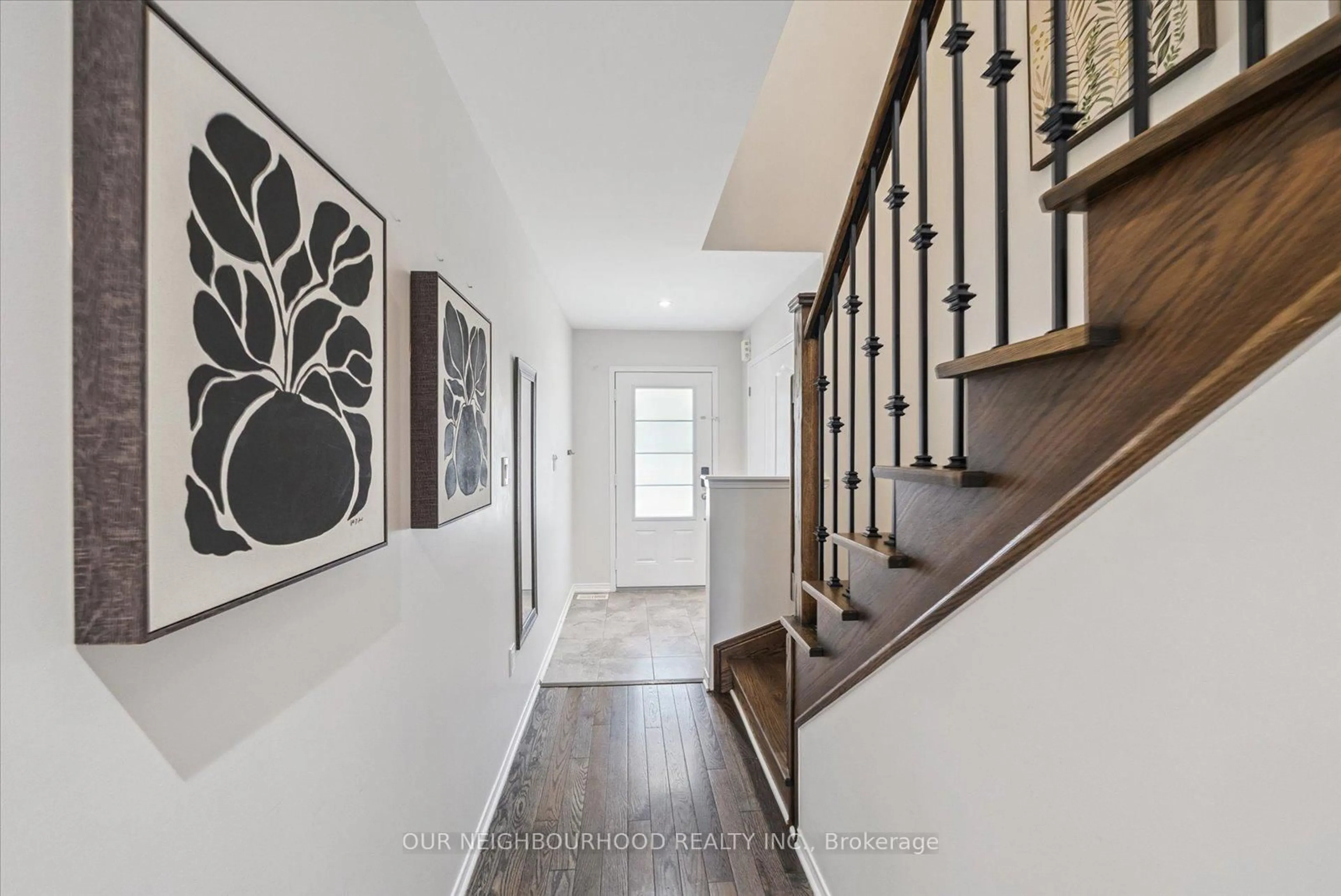 Indoor entryway for 167 Dance Act Ave, Oshawa Ontario L1L 0H4