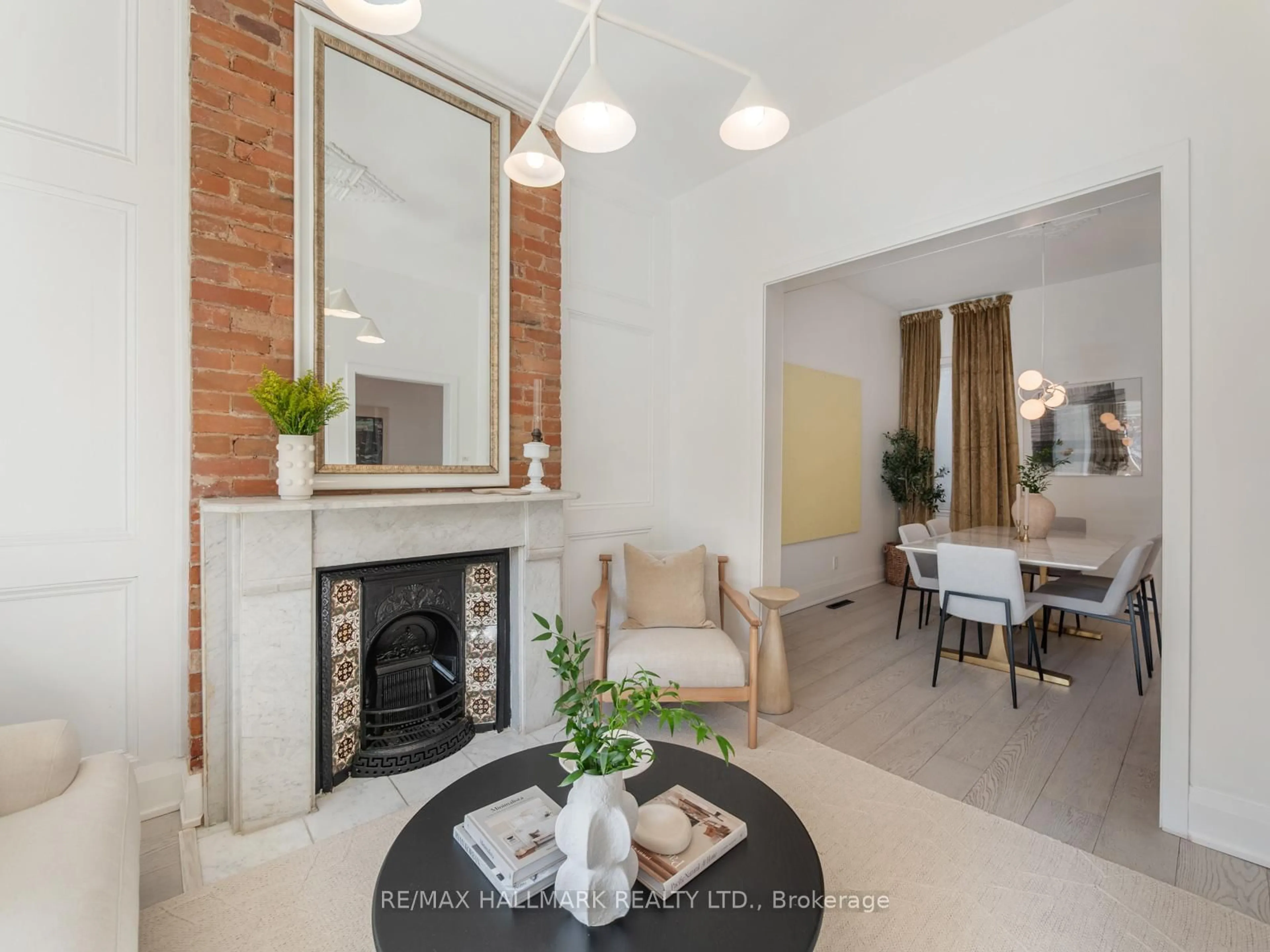 Living room with furniture, unknown for 2 First Ave, Toronto Ontario M4M 1W8