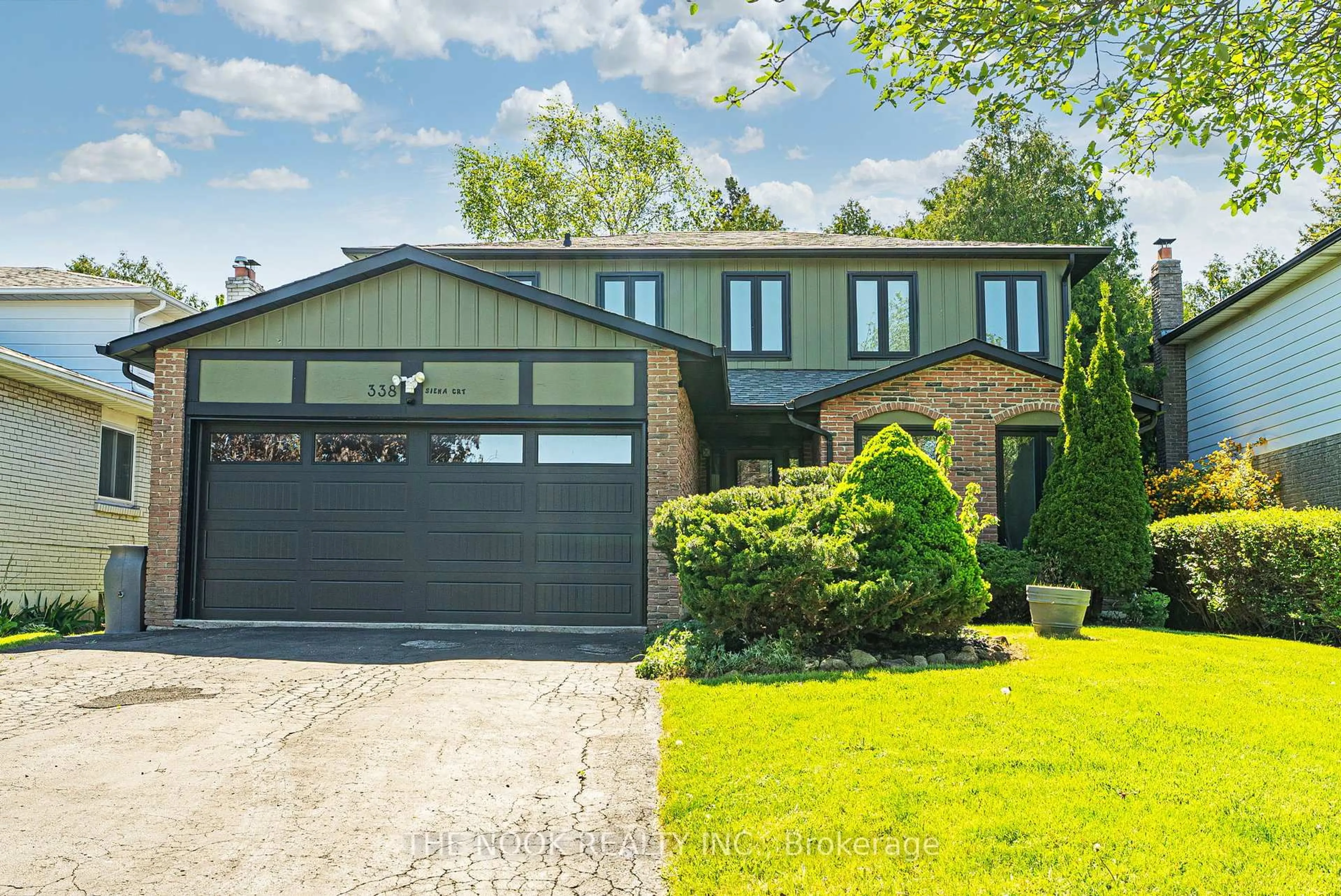 Home with vinyl exterior material, street for 338 Siena Crt, Oshawa Ontario L1J 6V5