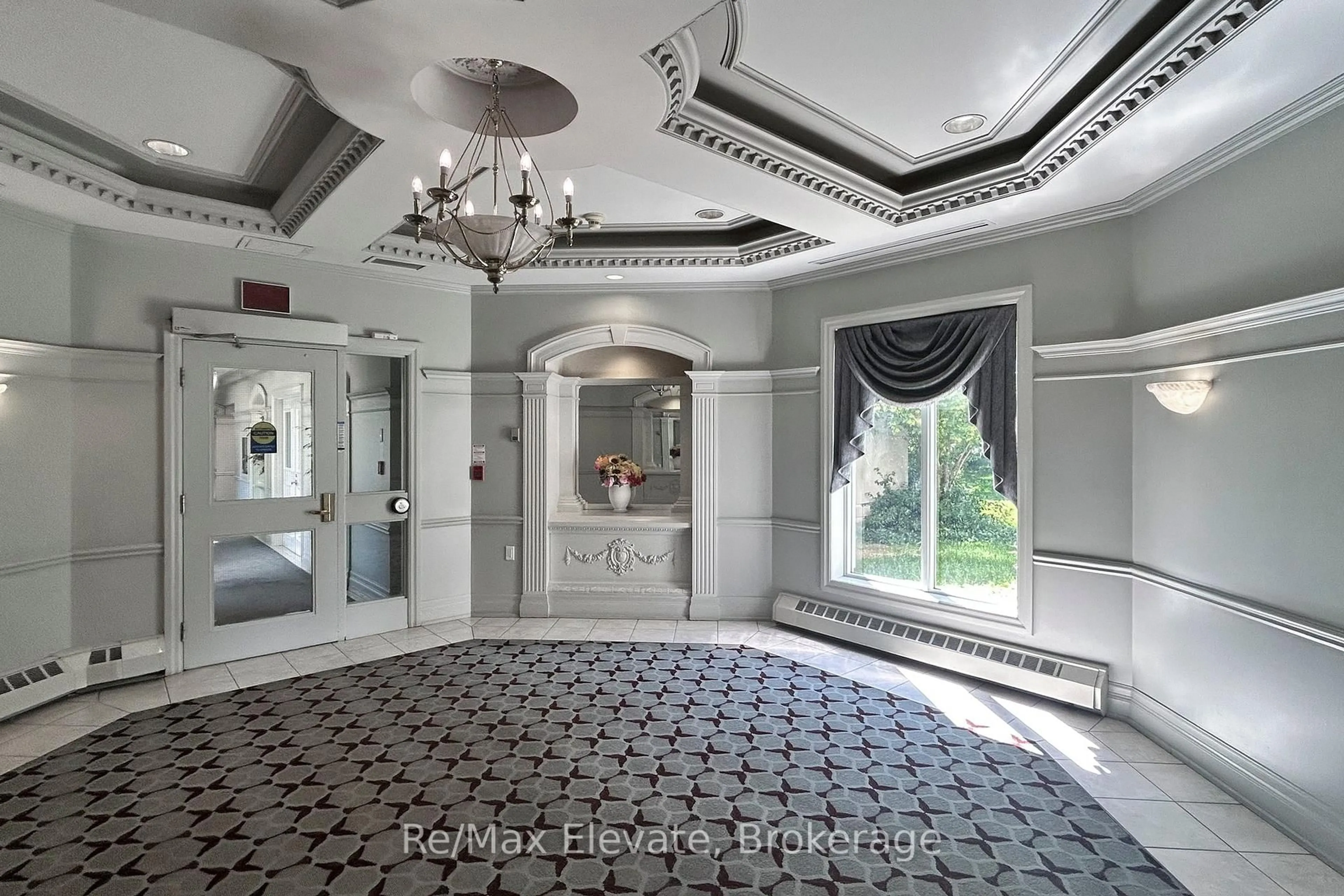 Indoor foyer for 5039 Finch Ave #705, Toronto Ontario M1S 5L6