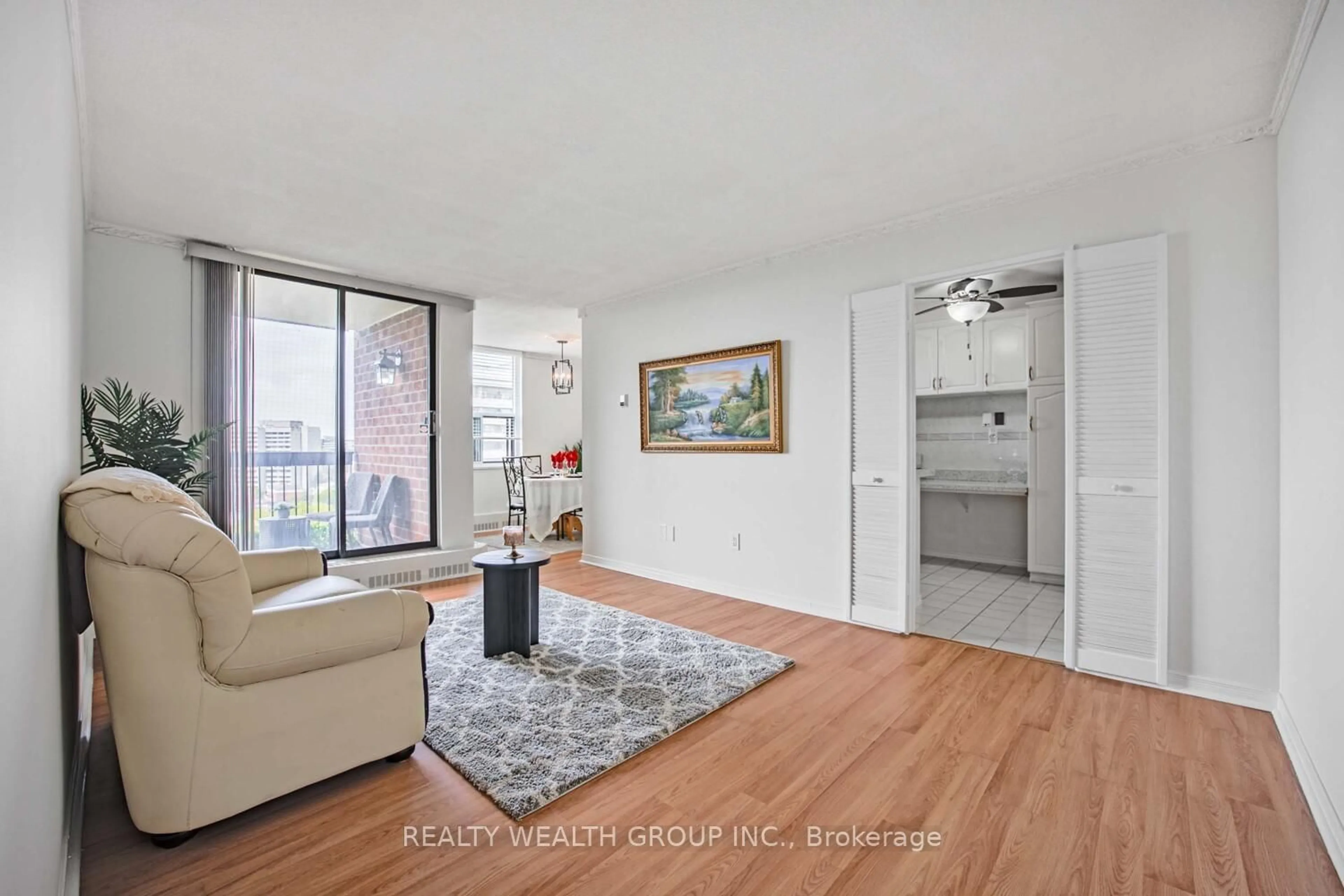 Unknown for 90 Ling Rd ##1105, Toronto Ontario M1E 4Y3