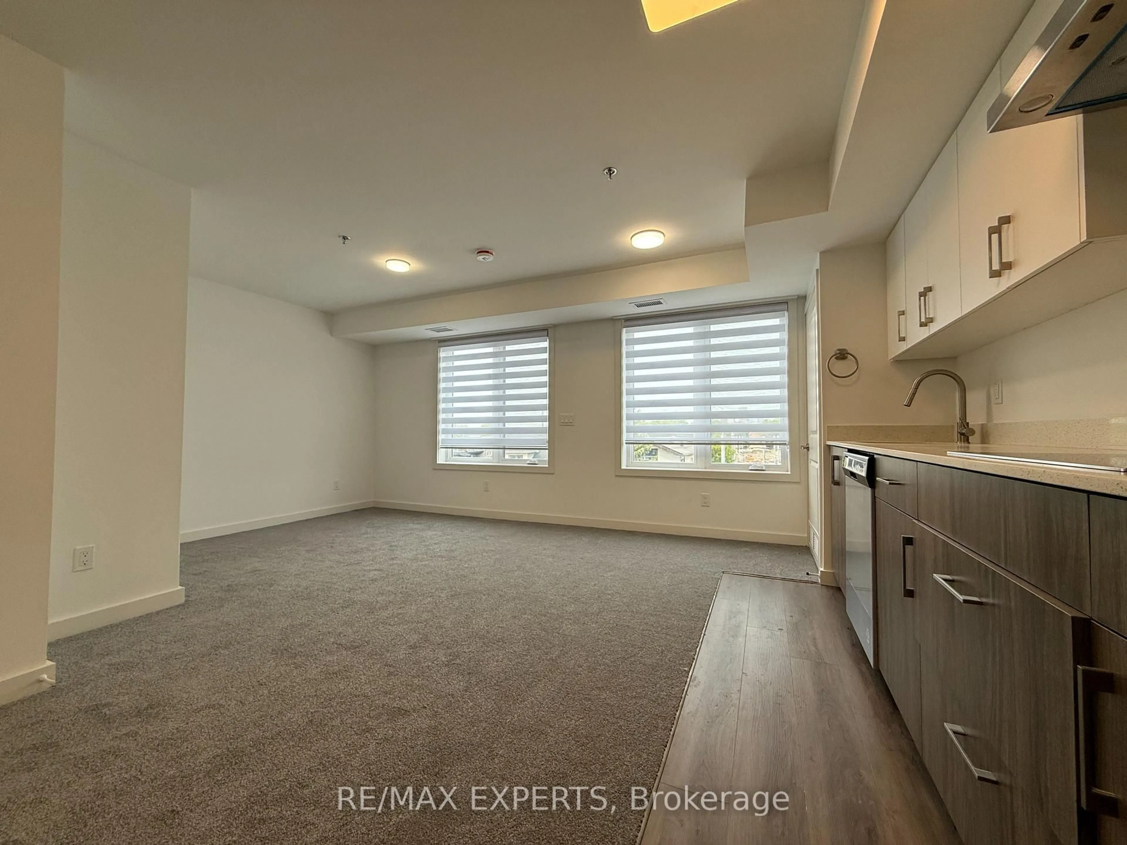 A pic of a room for 45 Connaught Ave #104, Toronto Ontario M4L 2V8