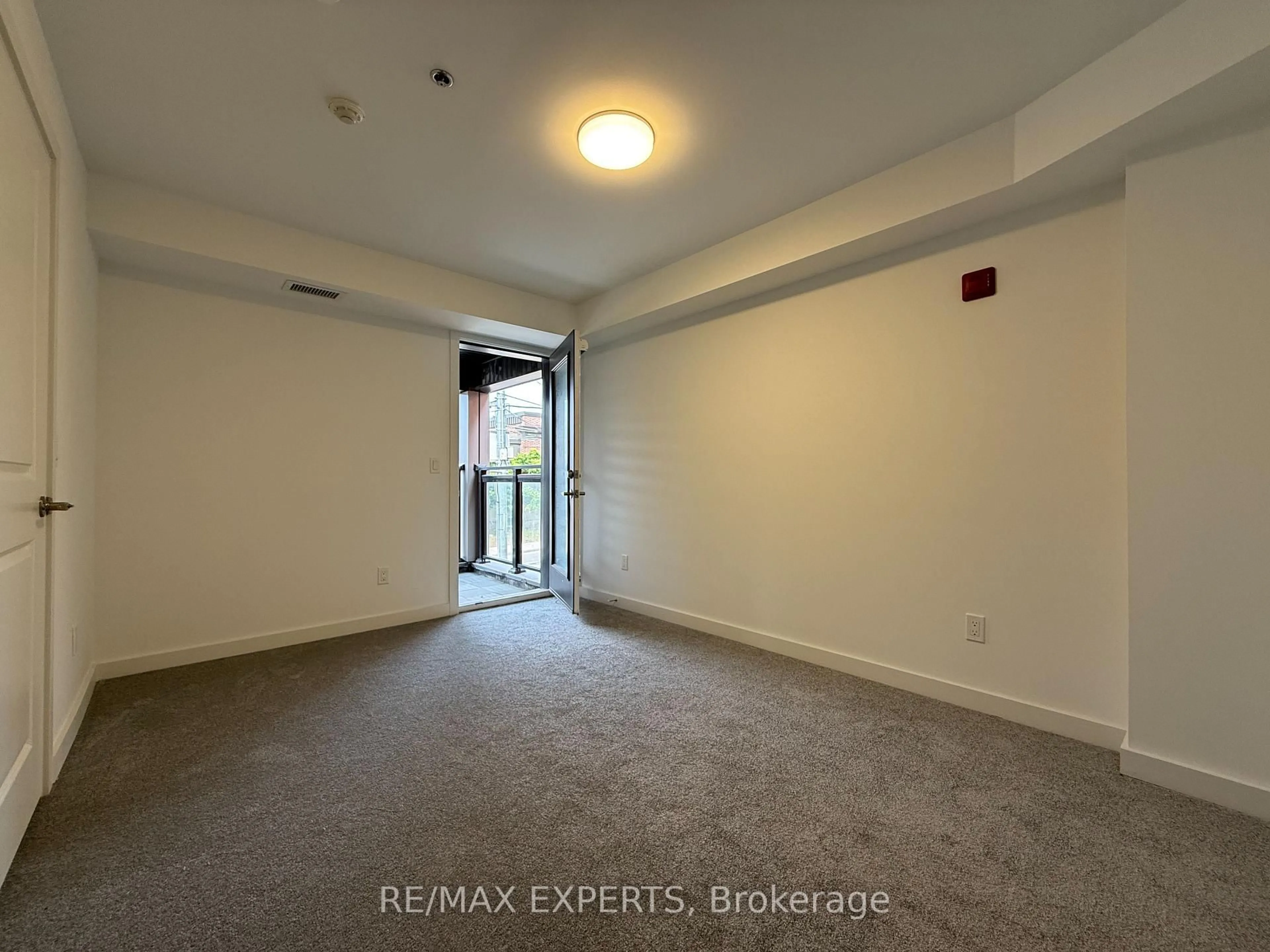 A pic of a room for 45 Connaught Ave #204, Toronto Ontario M4L 2V8