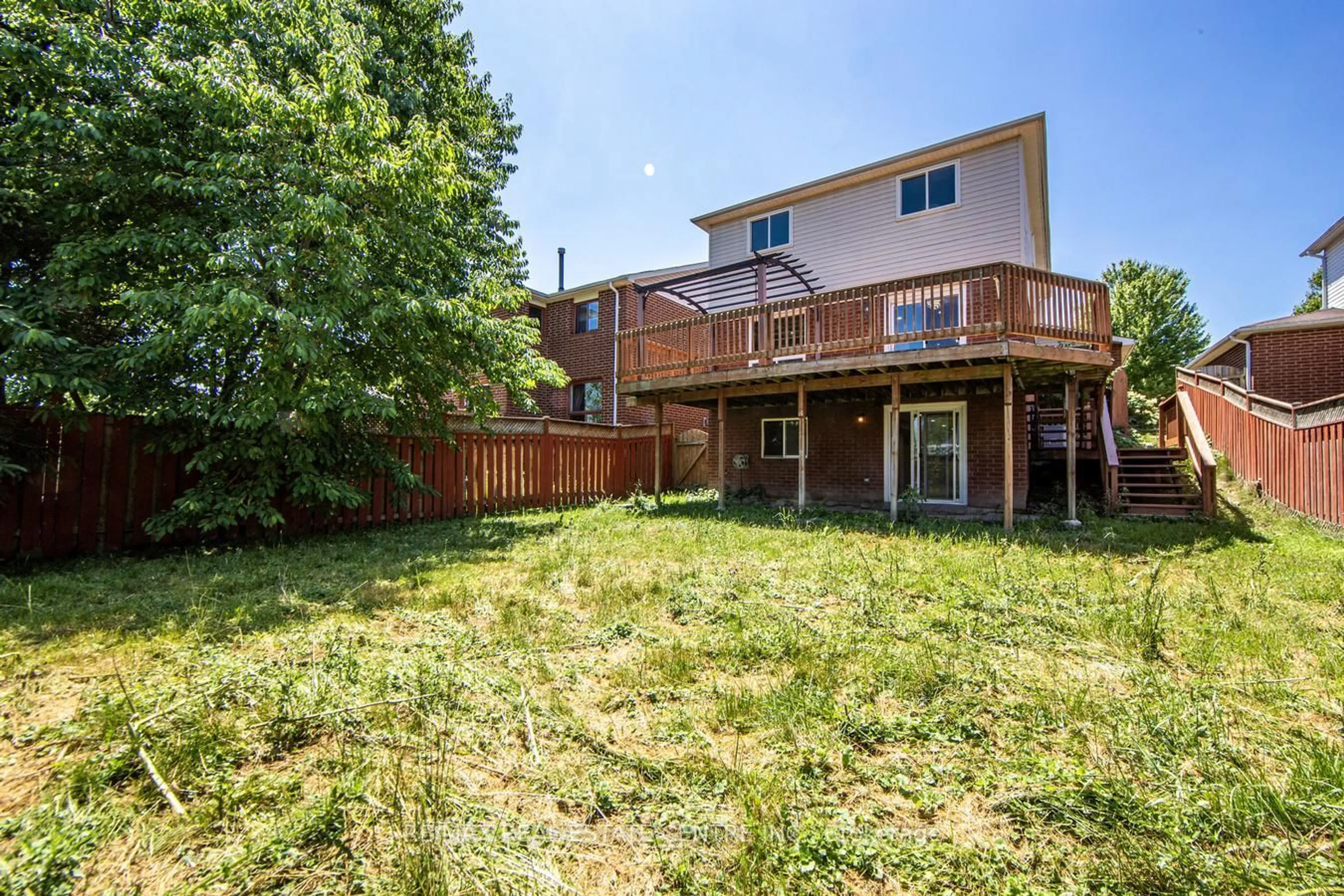 Patio, unknown for 27 Rickaby St, Clarington Ontario L1C 4X7