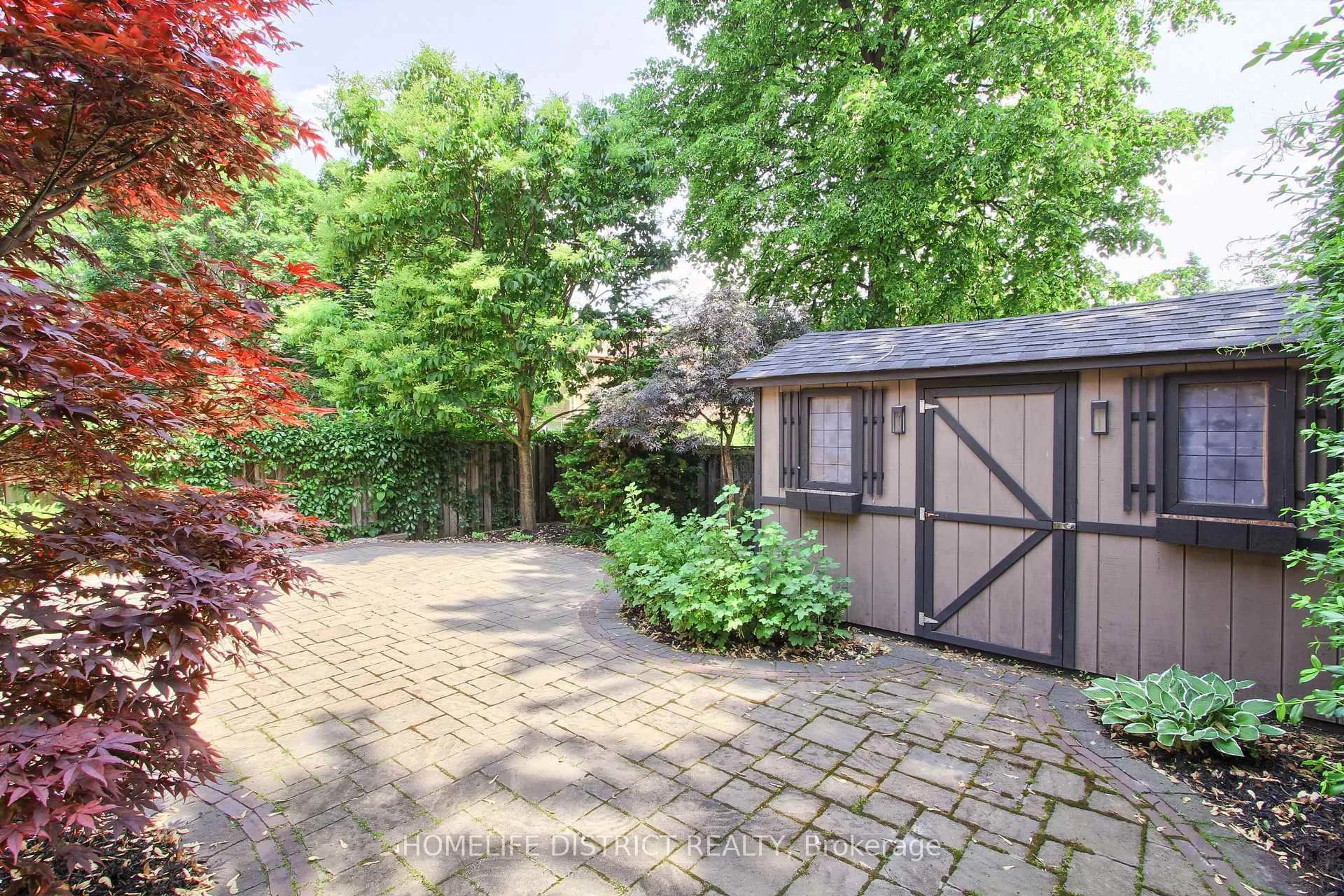 Patio, street for 43 Daniels Cres, Ajax Ontario L1T 1X8