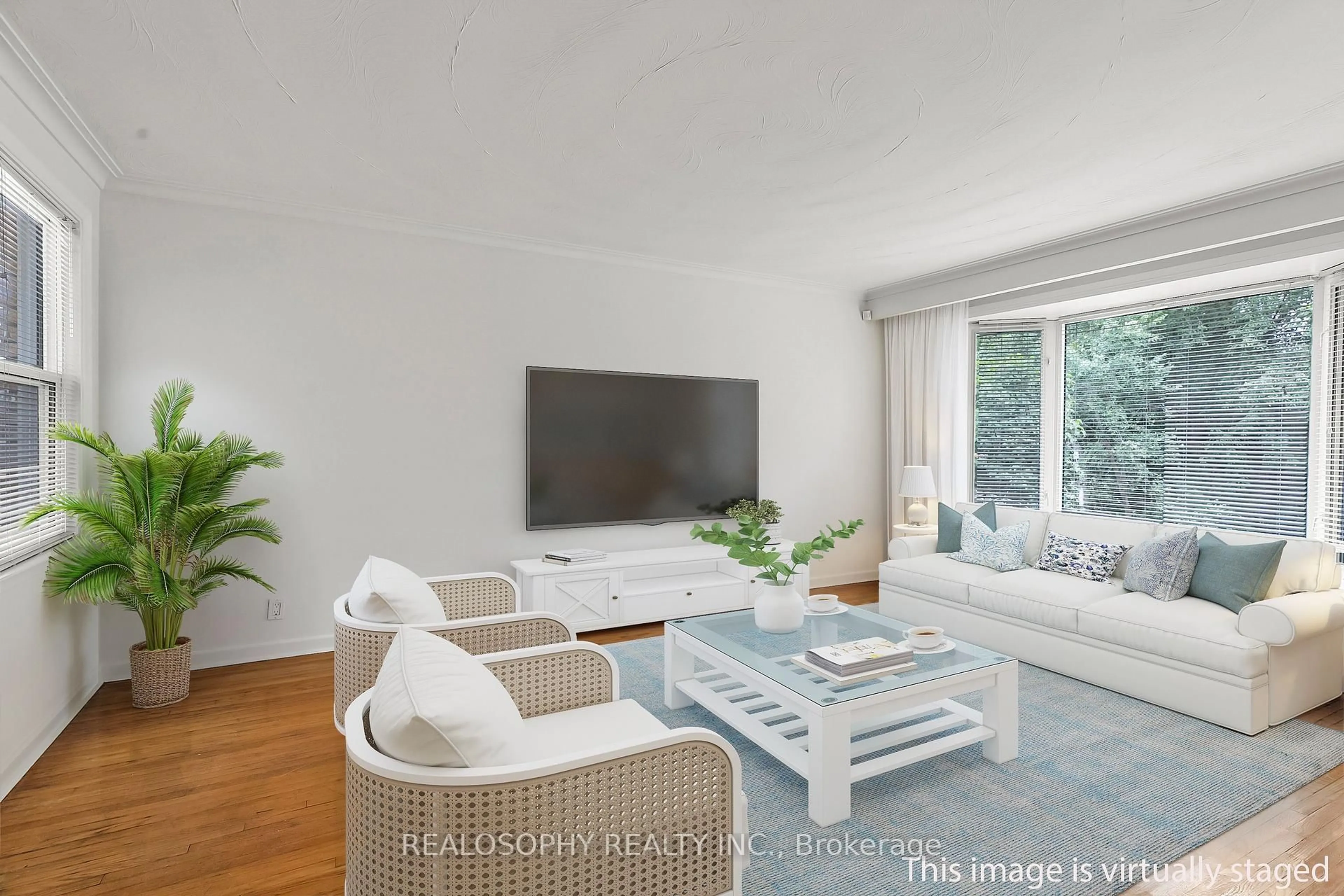 Living room with furniture, unknown for 133 Birkdale Rd, Toronto Ontario M1P 3R7