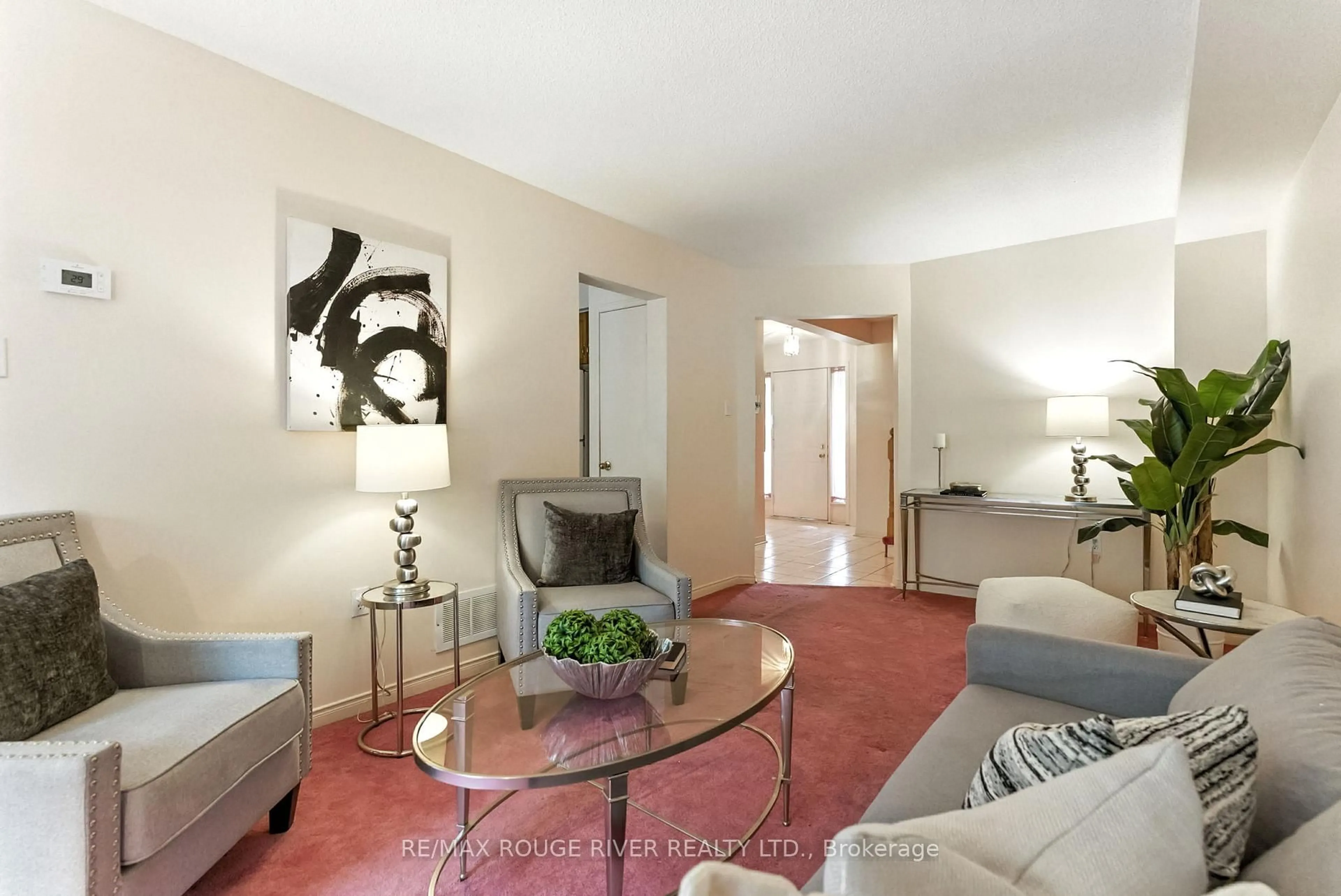 Living room with furniture, unknown for 11 Heaver Dr, Whitby Ontario L1N 9K4