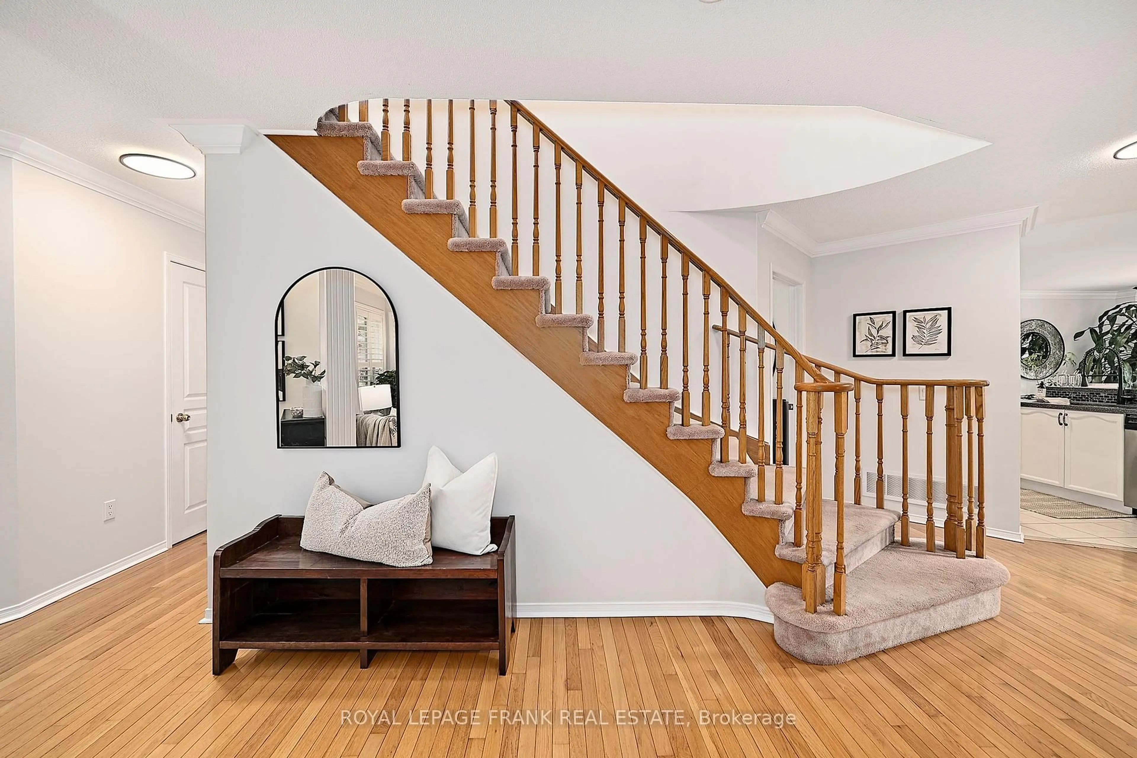 Unknown for 54 Gartshore Dr, Whitby Ontario L1P 1N6