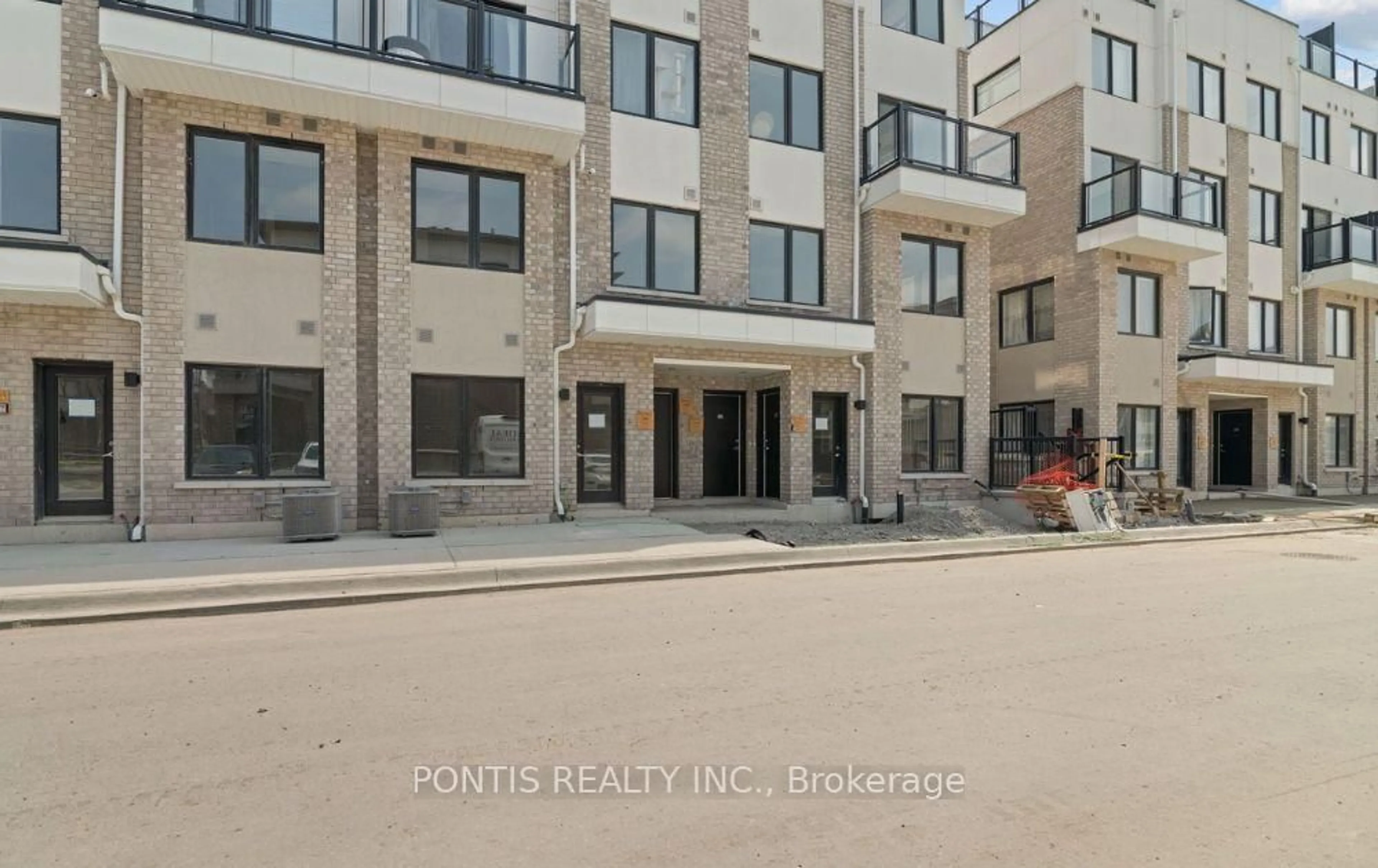Unknown for 1695 Dersan St #120, Pickering Ontario L1V 2P8