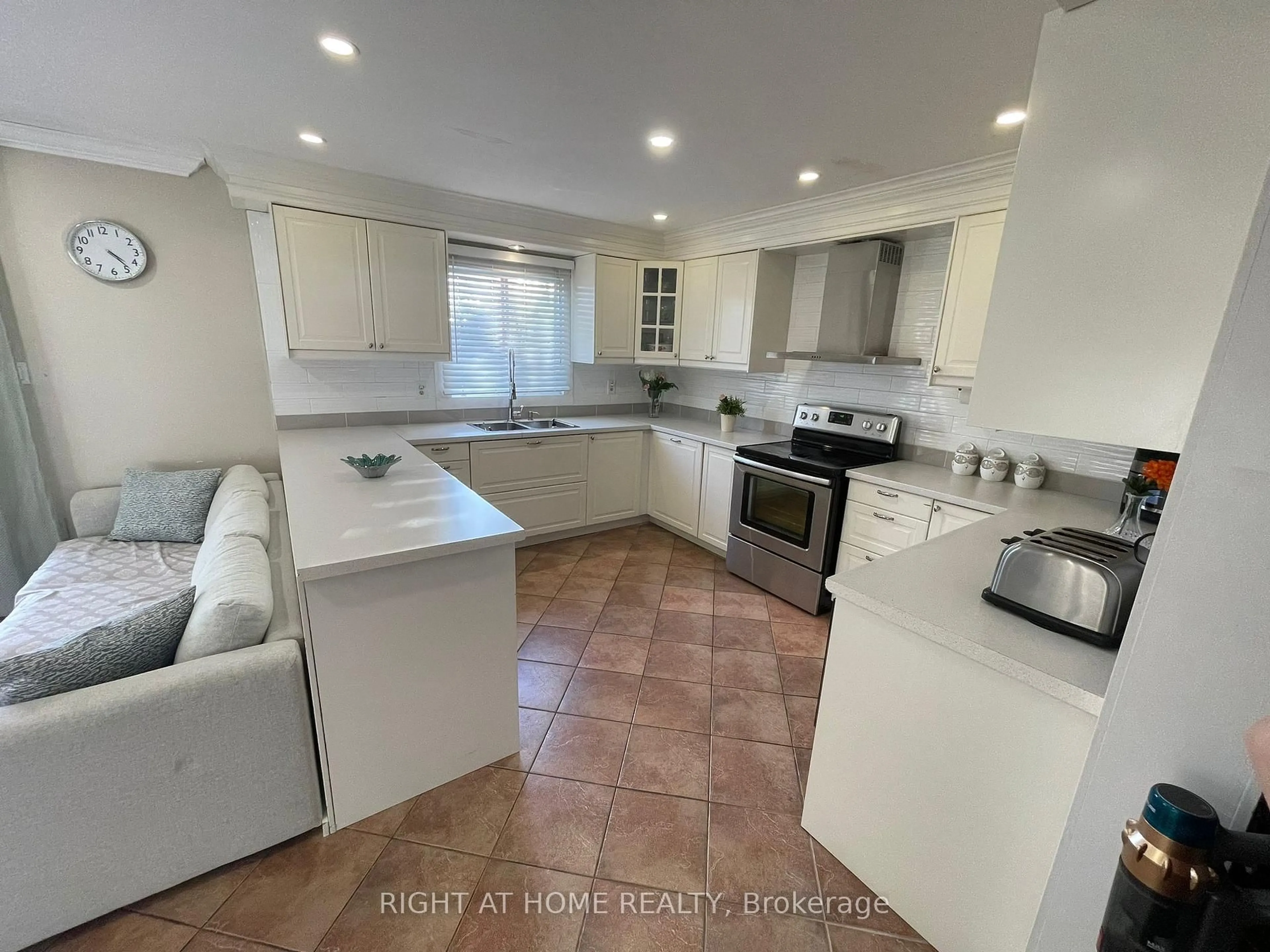 Open concept kitchen, ceramic/tile floor for 1627 Middleton St, Pickering Ontario L1X 2L5
