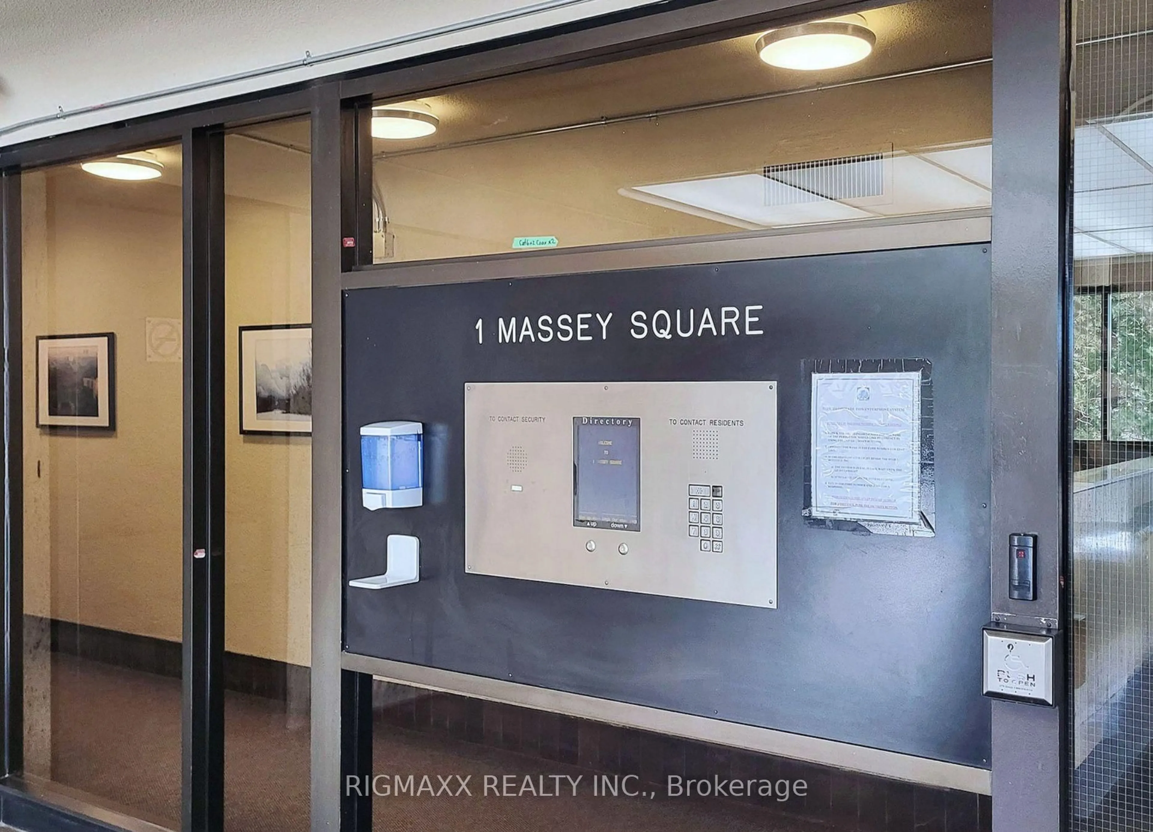 Unknown for 1 Massey Sq #907, Toronto Ontario M4C 5L4