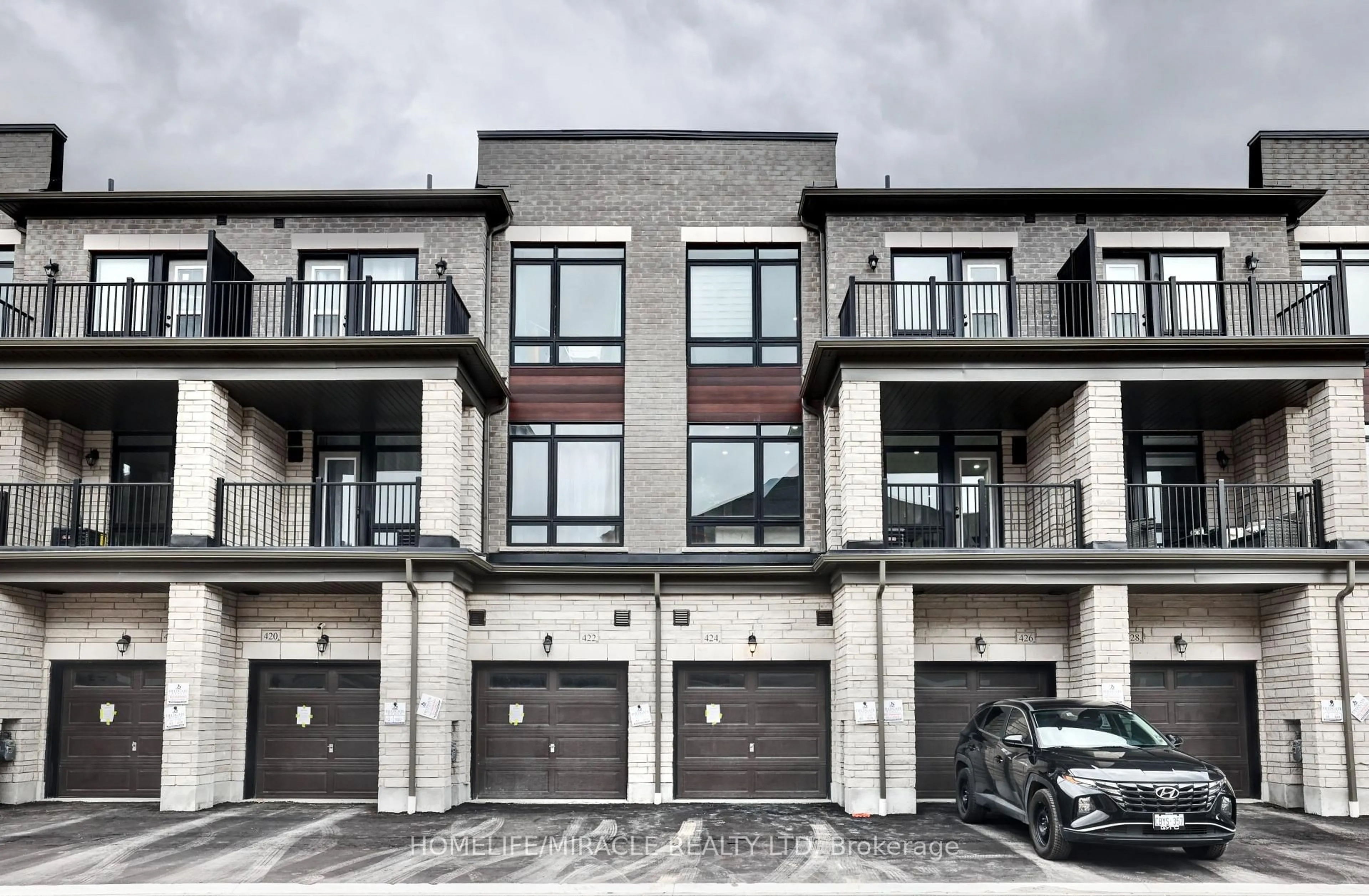 Unknown for 424 Salem Rd, Ajax Ontario L1S 0H2