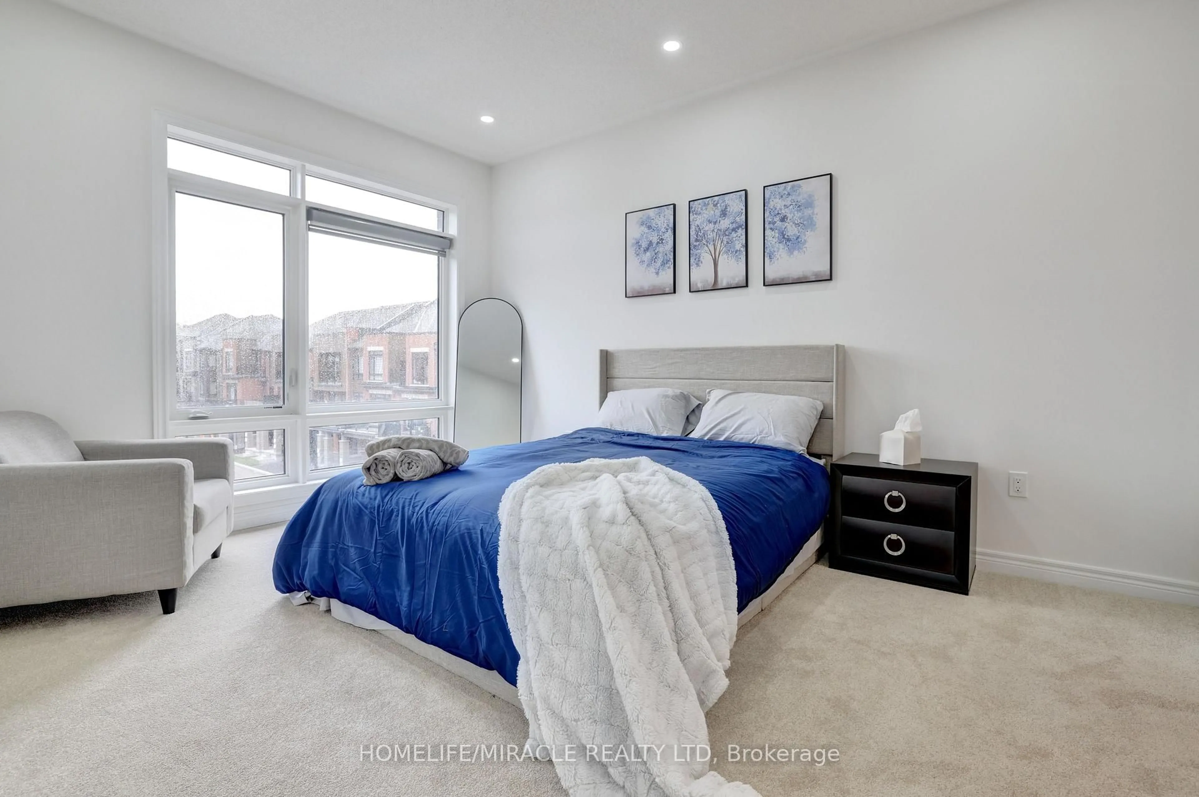 Bedroom with bed, unknown for 424 Salem Rd, Ajax Ontario L1S 0H2