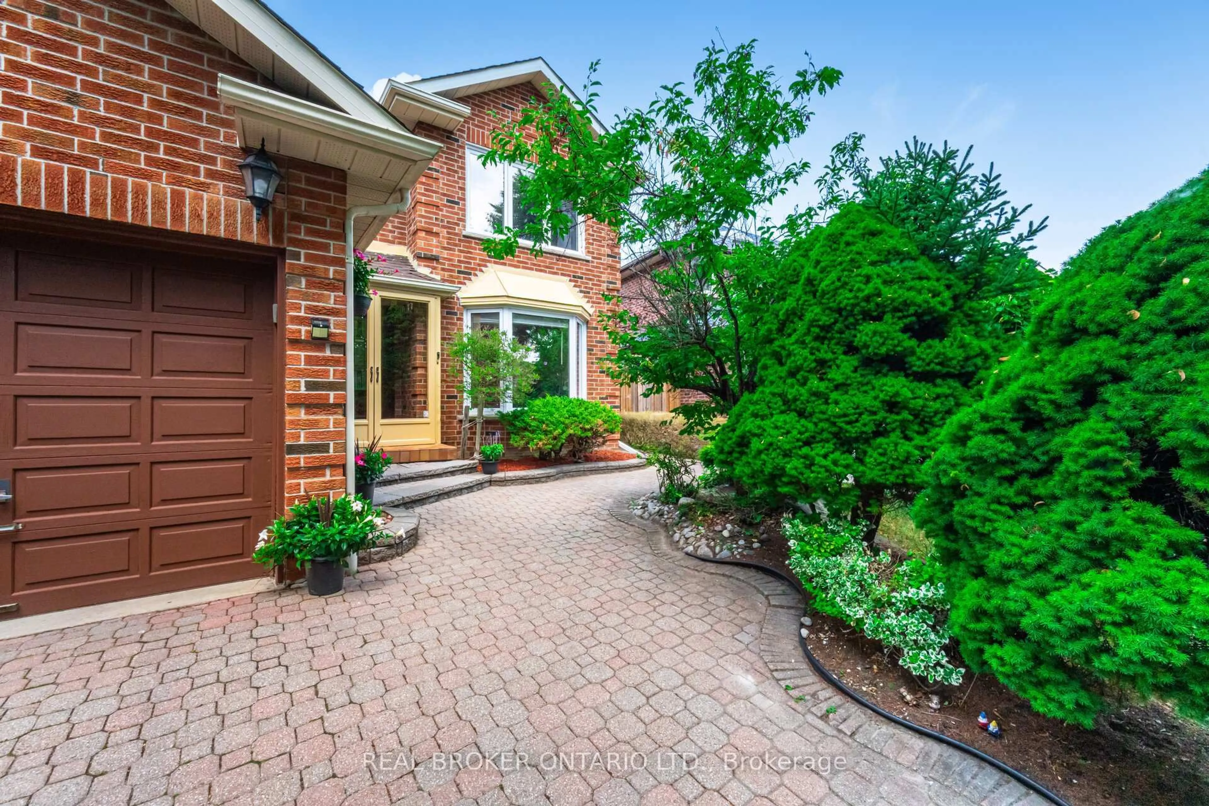 Home with brick exterior material, street for 206 Gwendolyn St, Pickering Ontario L1V 4N9