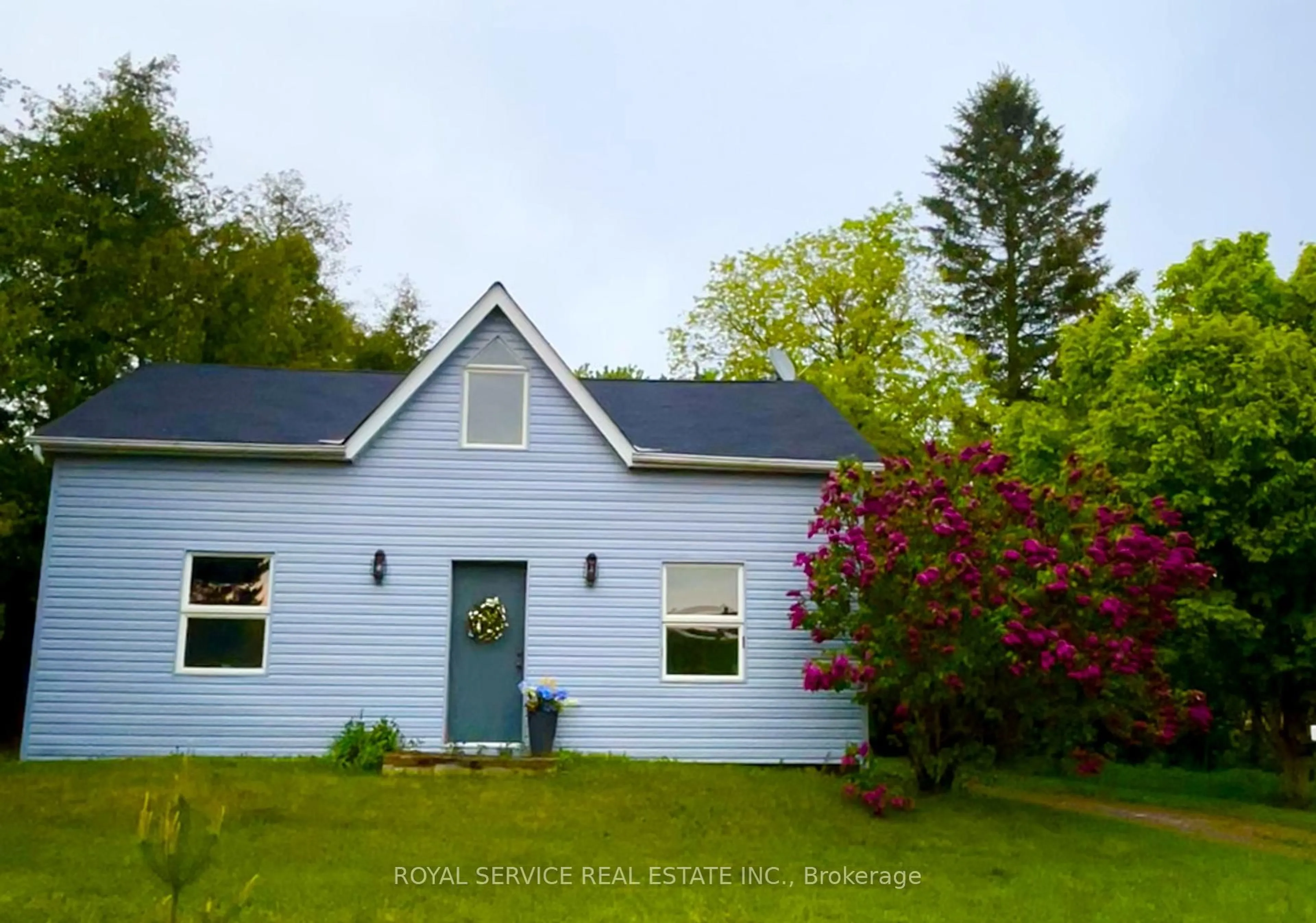 A pic from outside/outdoor area/front of a property/back of a property/a pic from drone, building for 1287 Morgans Rd, Clarington Ontario L1B 1L9