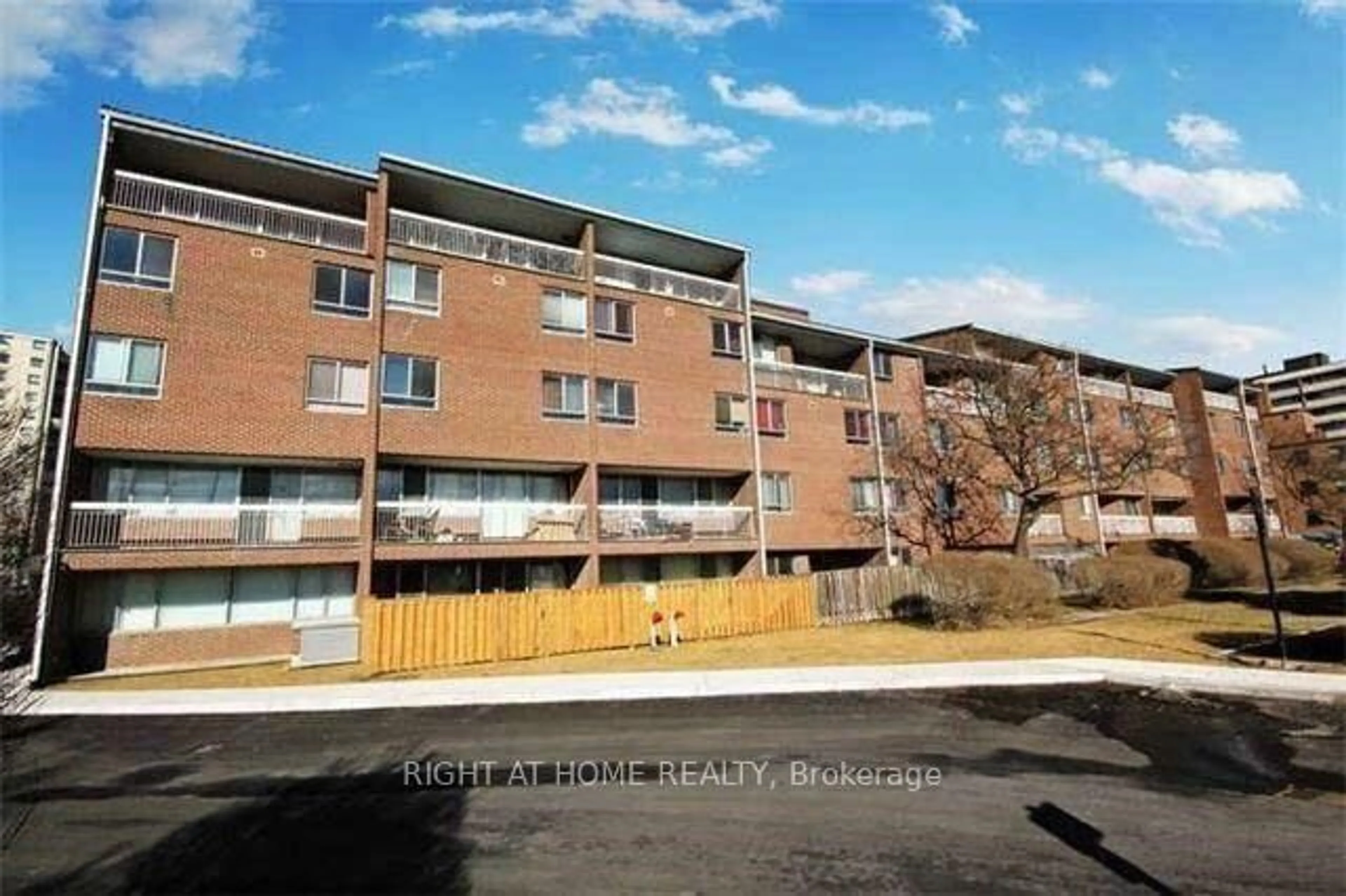 Unknown for 4060 Lawrence Ave #505, Toronto Ontario M1E 4V4