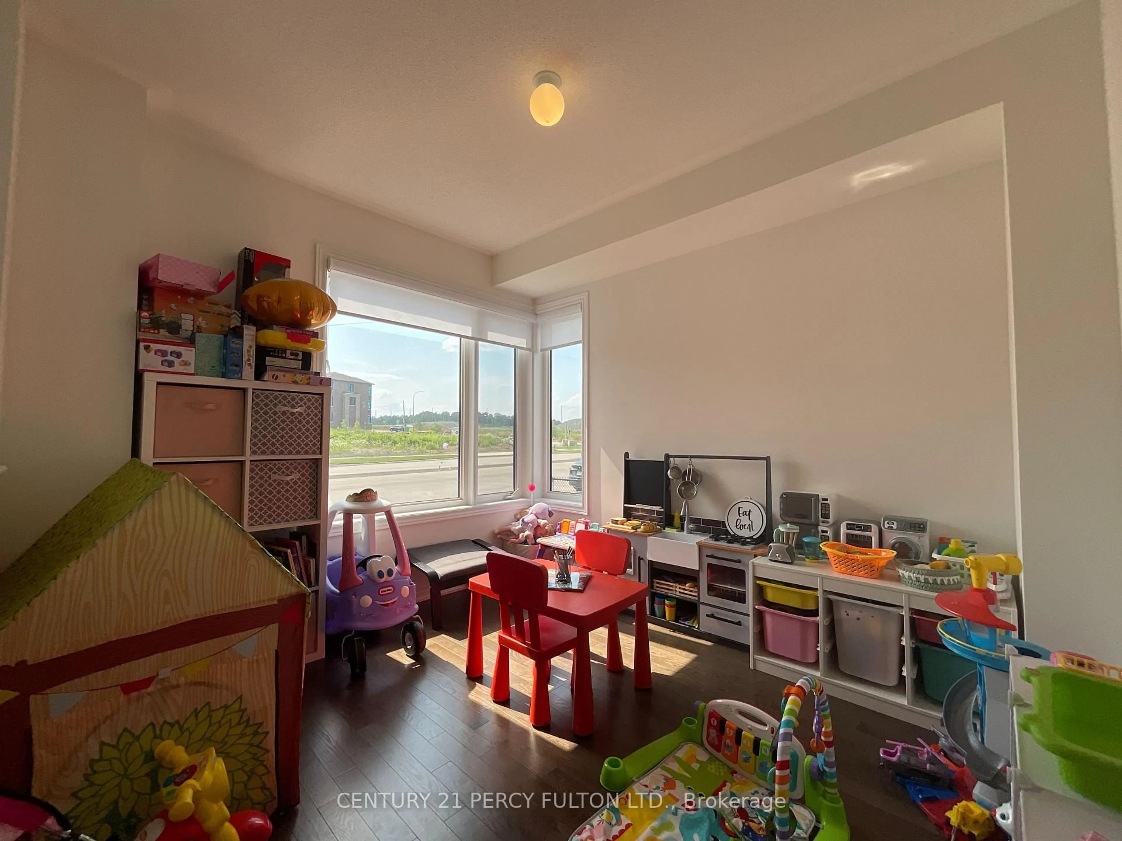 A pic of a room for 2775 Peter Matthews Dr, Pickering Ontario L1X 0M3