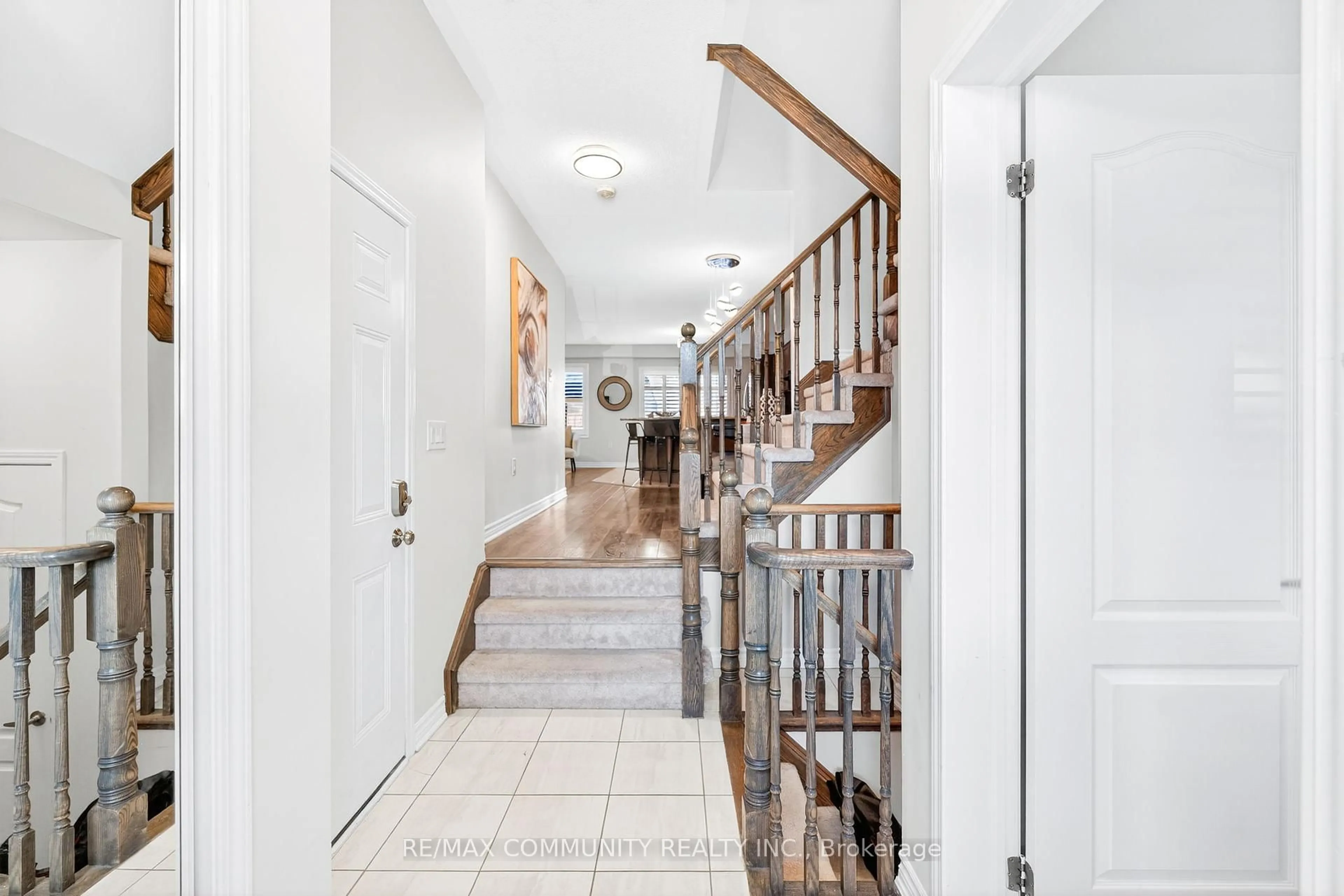 Unknown for 2434 Moonlight Cres, Pickering Ontario L1X 0E9
