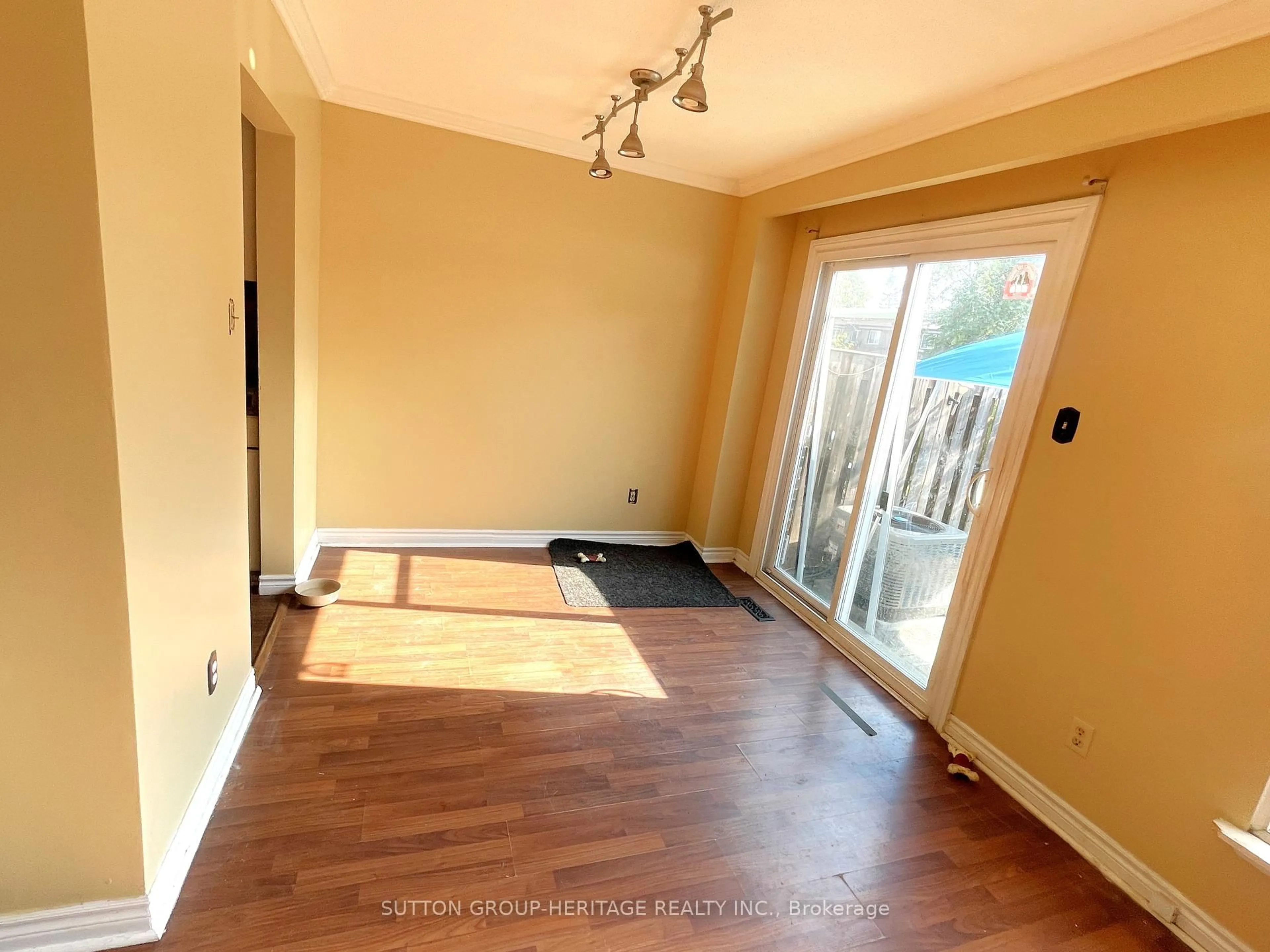 A pic of a room for 9 Michael Blvd #39, Whitby Ontario L1N 5P4