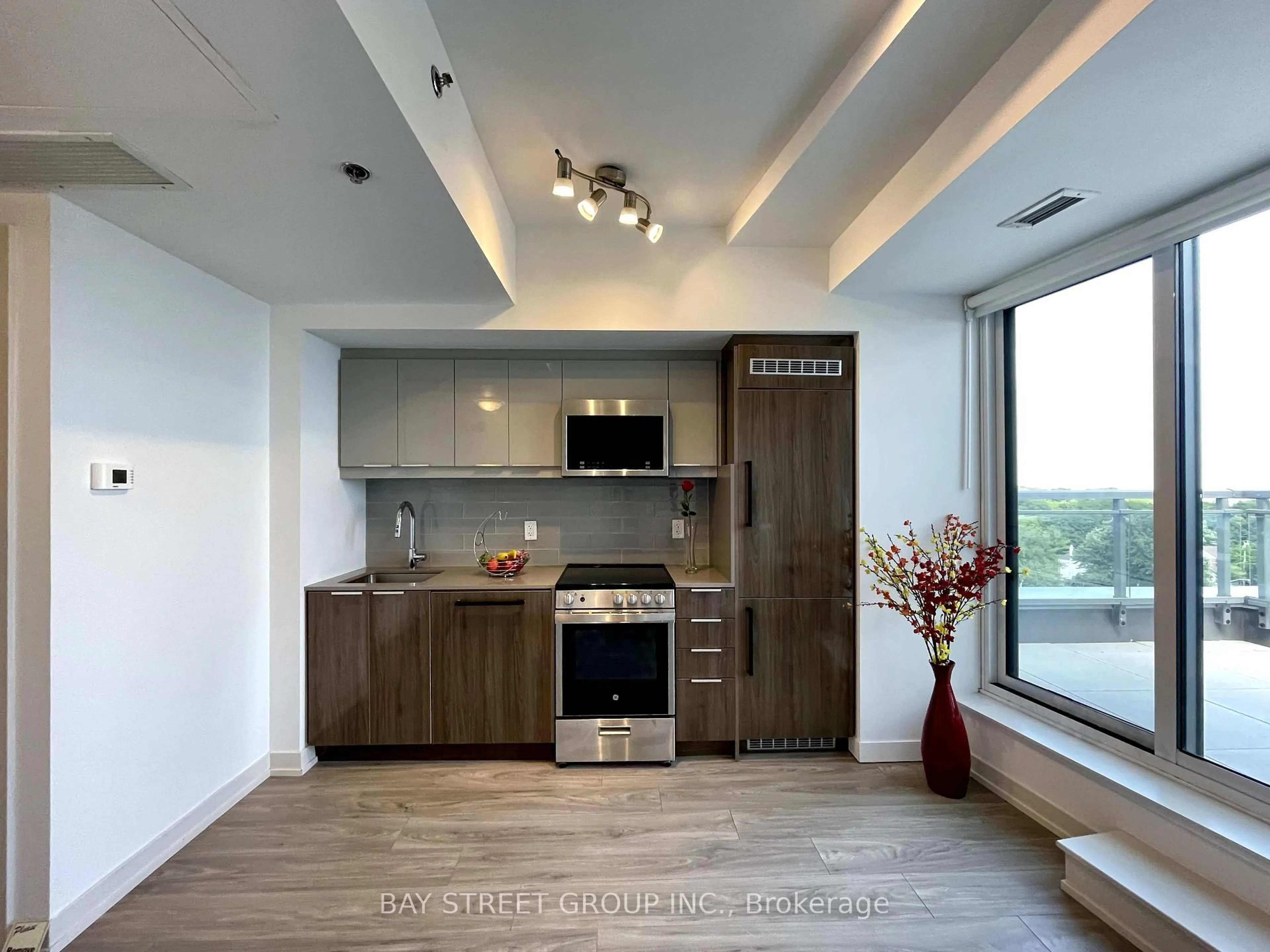 Open concept kitchen, unknown for 90 Glen Everest Rd #808, Toronto Ontario M1N 0C3