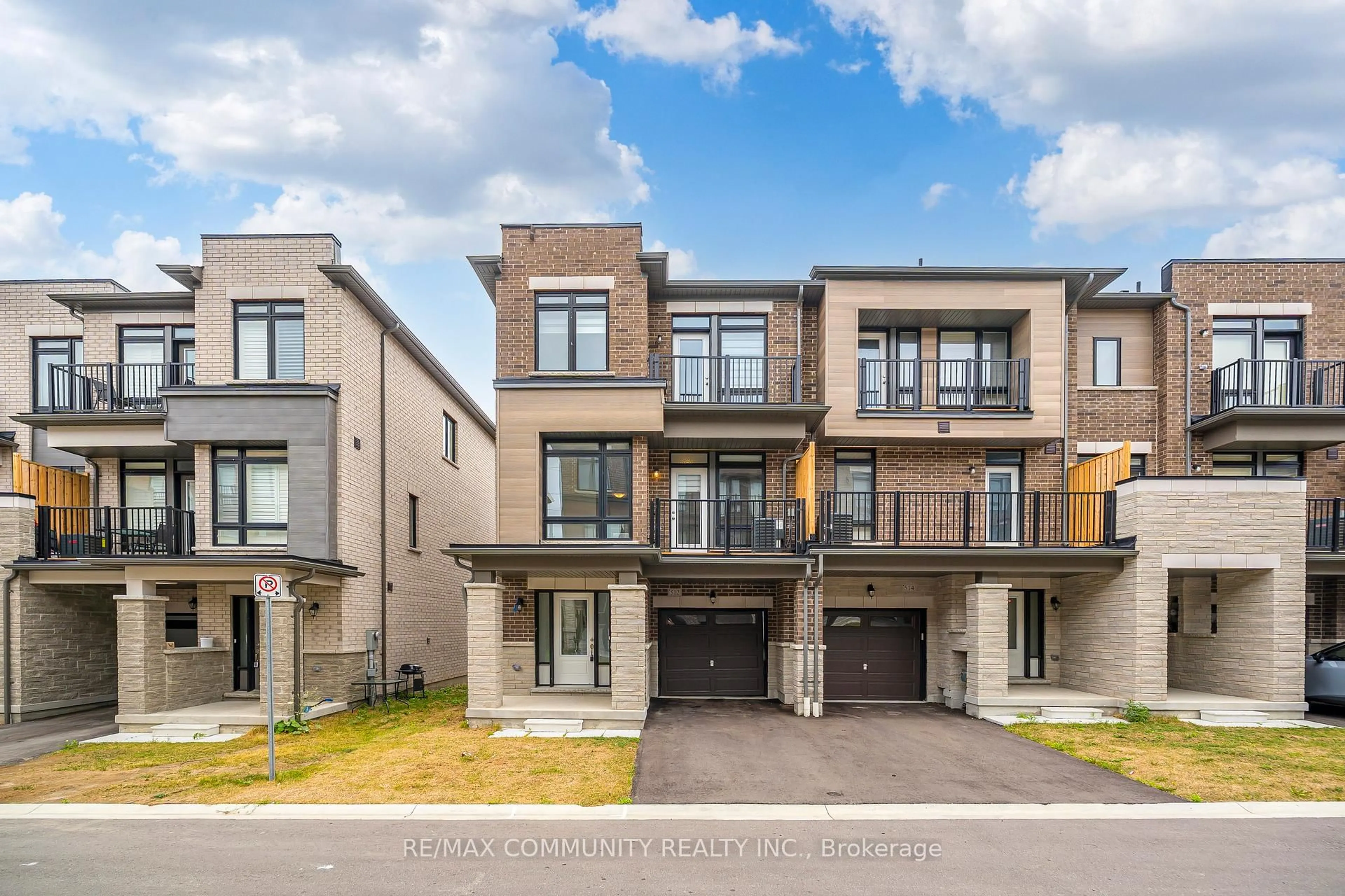 Home with brick exterior material, street for 512 Danks Ridge Dr, Ajax Ontario L1S 0H4