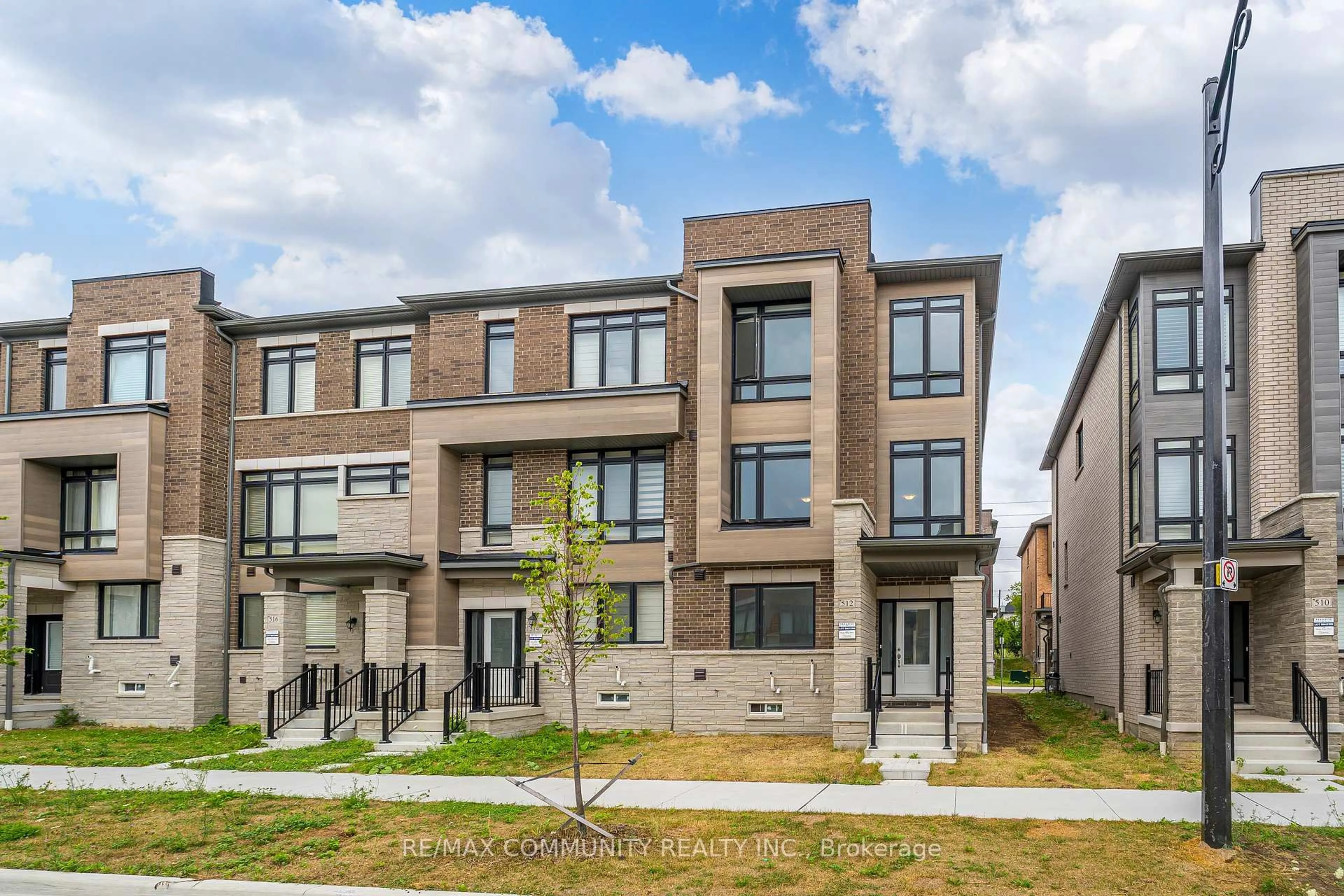 Home with brick exterior material, street for 512 Danks Ridge Dr, Ajax Ontario L1S 0H4