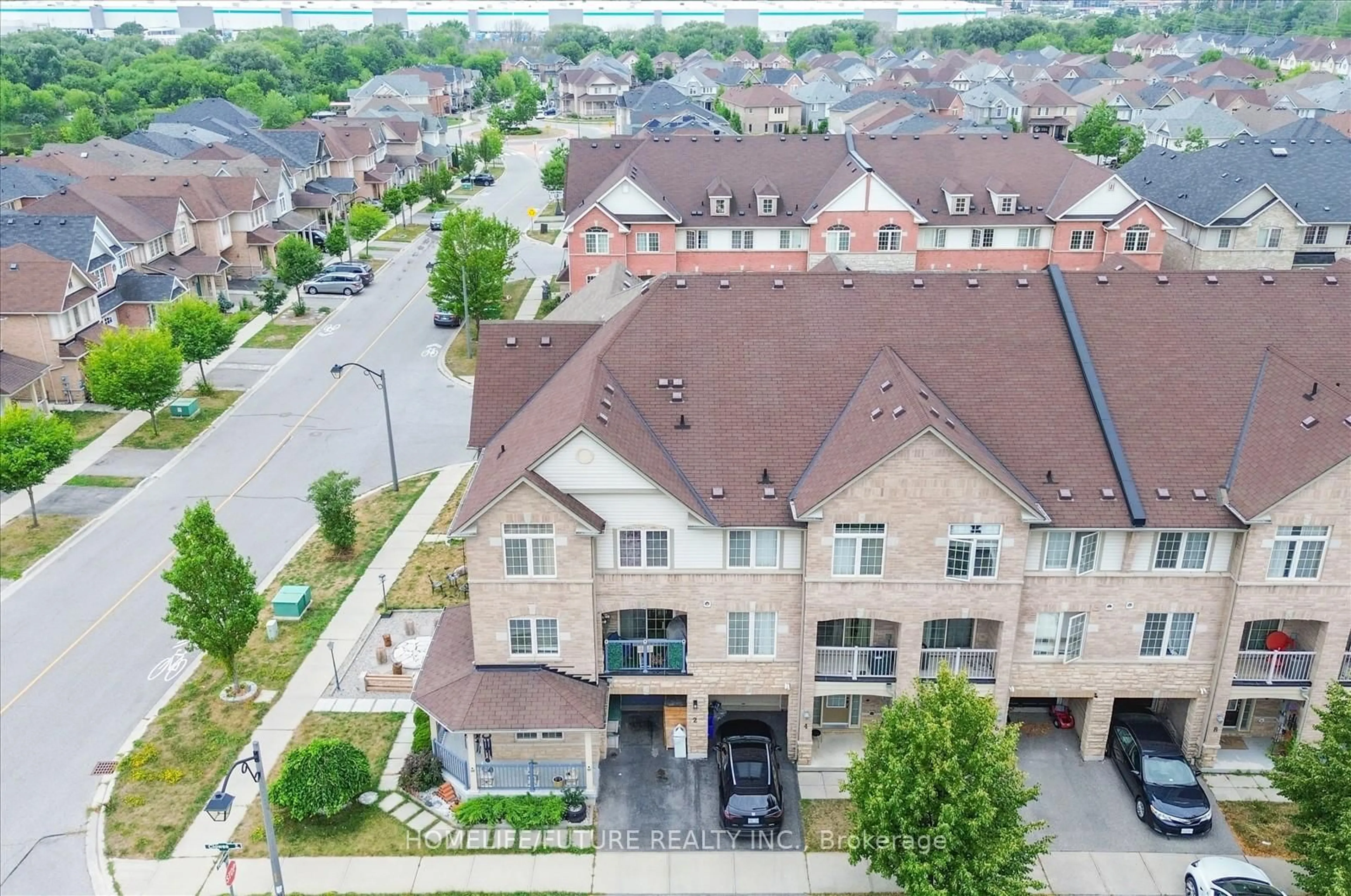 A pic from outside/outdoor area/front of a property/back of a property/a pic from drone, street for 2 Clowes St, Ajax Ontario L1Z 0K9