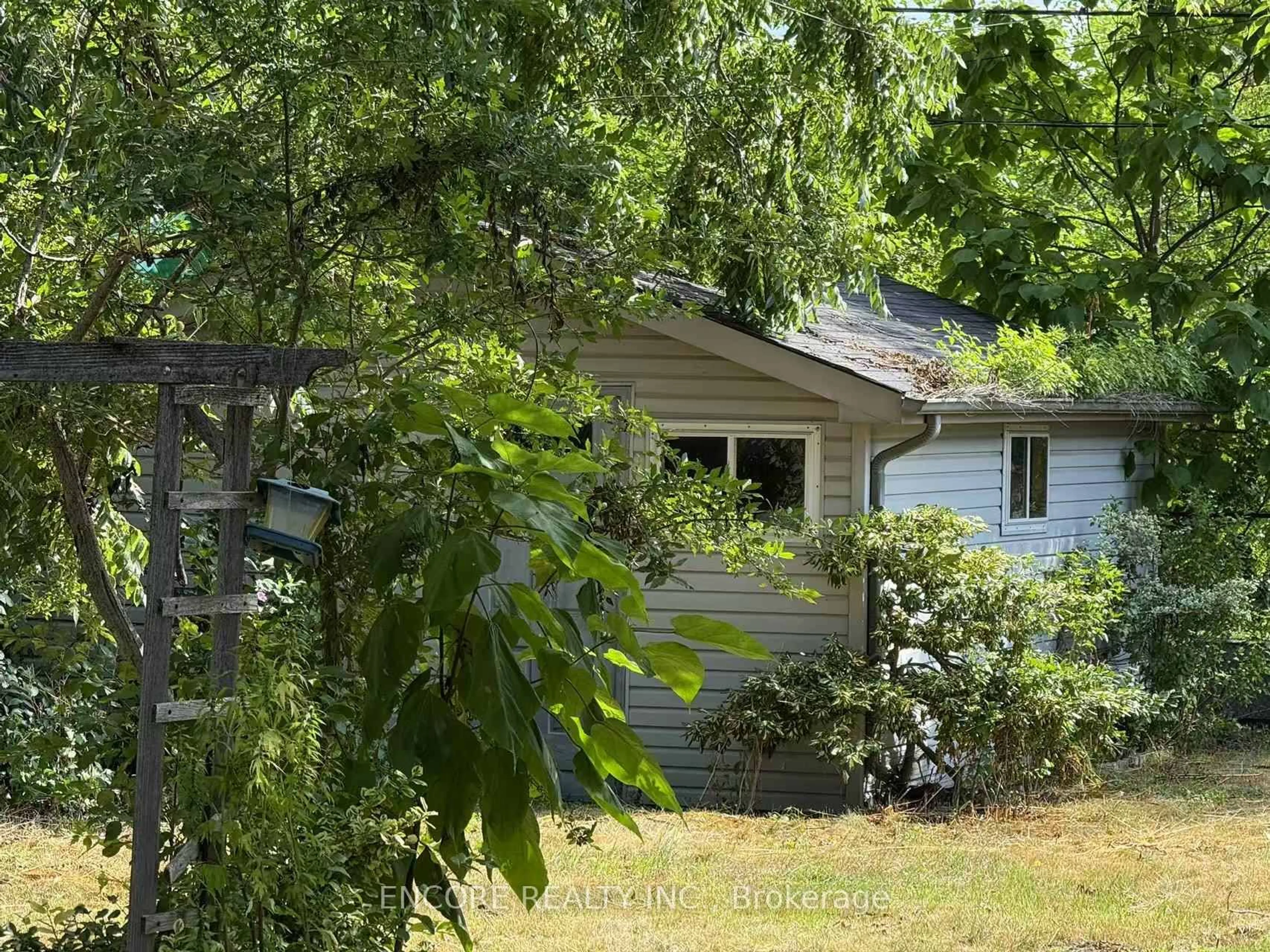 Unknown for 7 Weir Cres, Toronto Ontario M1E 3A8