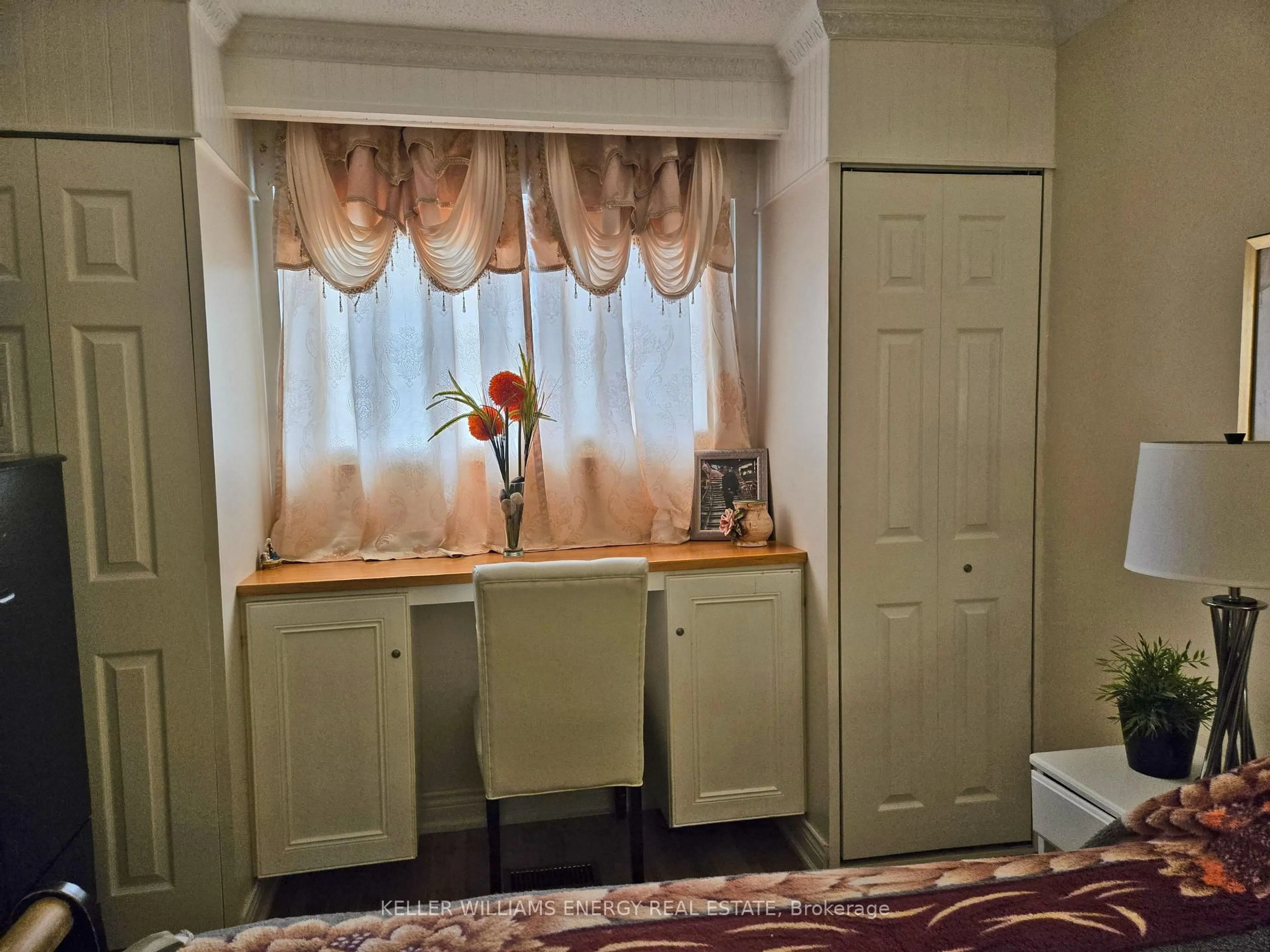 A pic of a room for 110 Littleleaf Dr, Toronto Ontario M1B 1Z2
