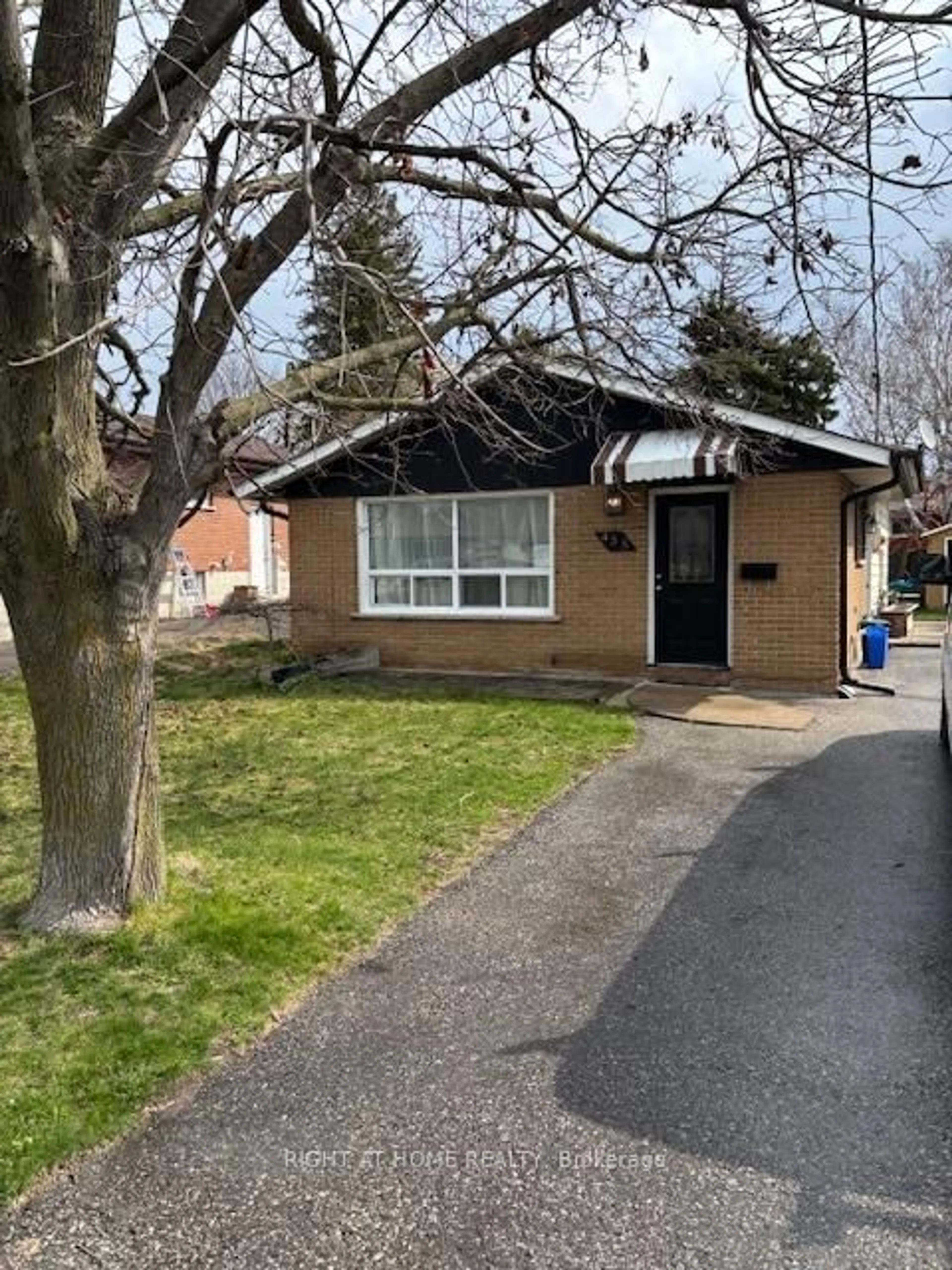 Unknown for 435 Wilson Rd, Oshawa Ontario L1G 6E8