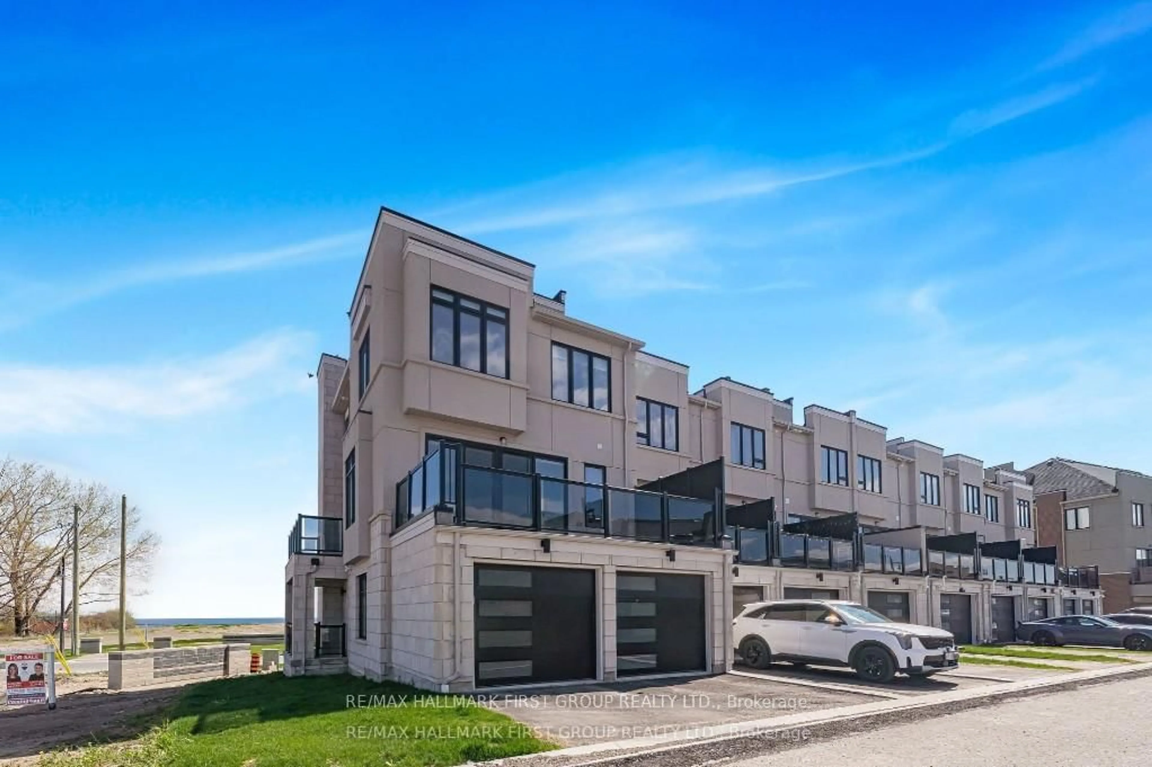 A pic from outside/outdoor area/front of a property/back of a property/a pic from drone, street for 835 Port Darlington Rd, Clarington Ontario L1C 3K5