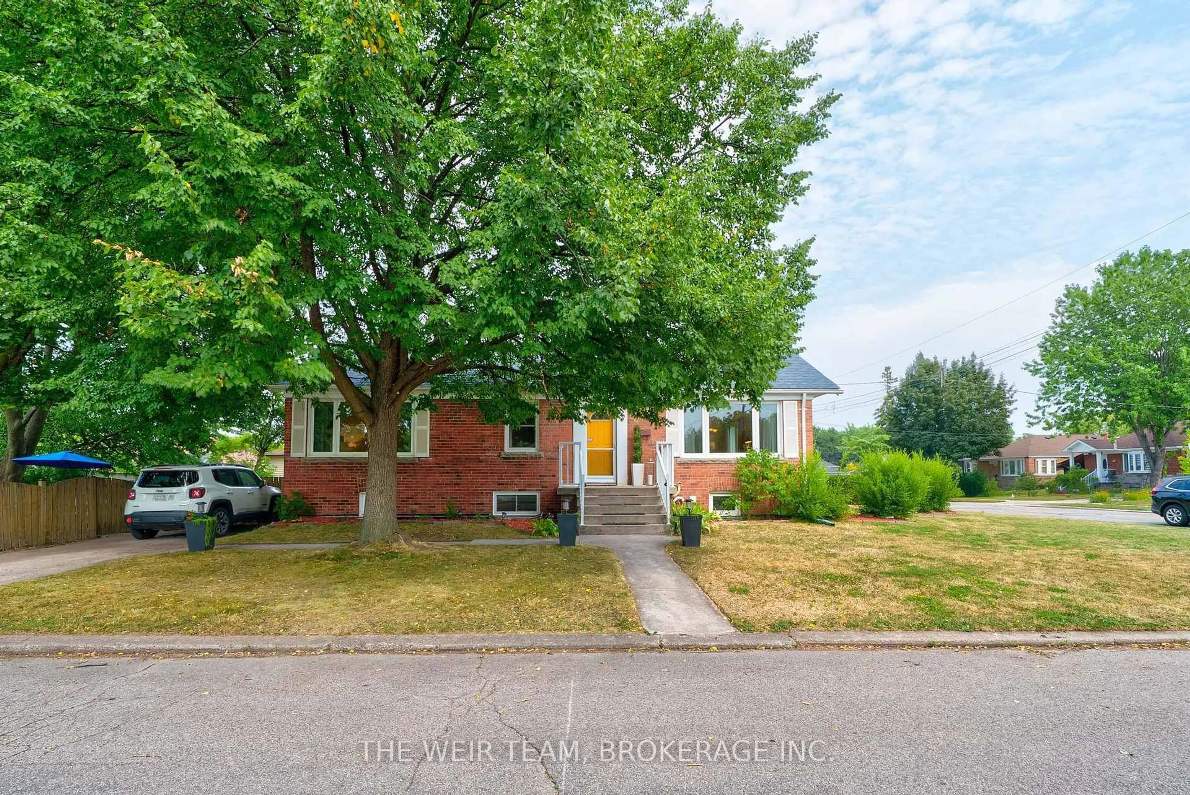 Home with brick exterior material, street for 3 Archwood Cres, Toronto Ontario M1R 3L8
