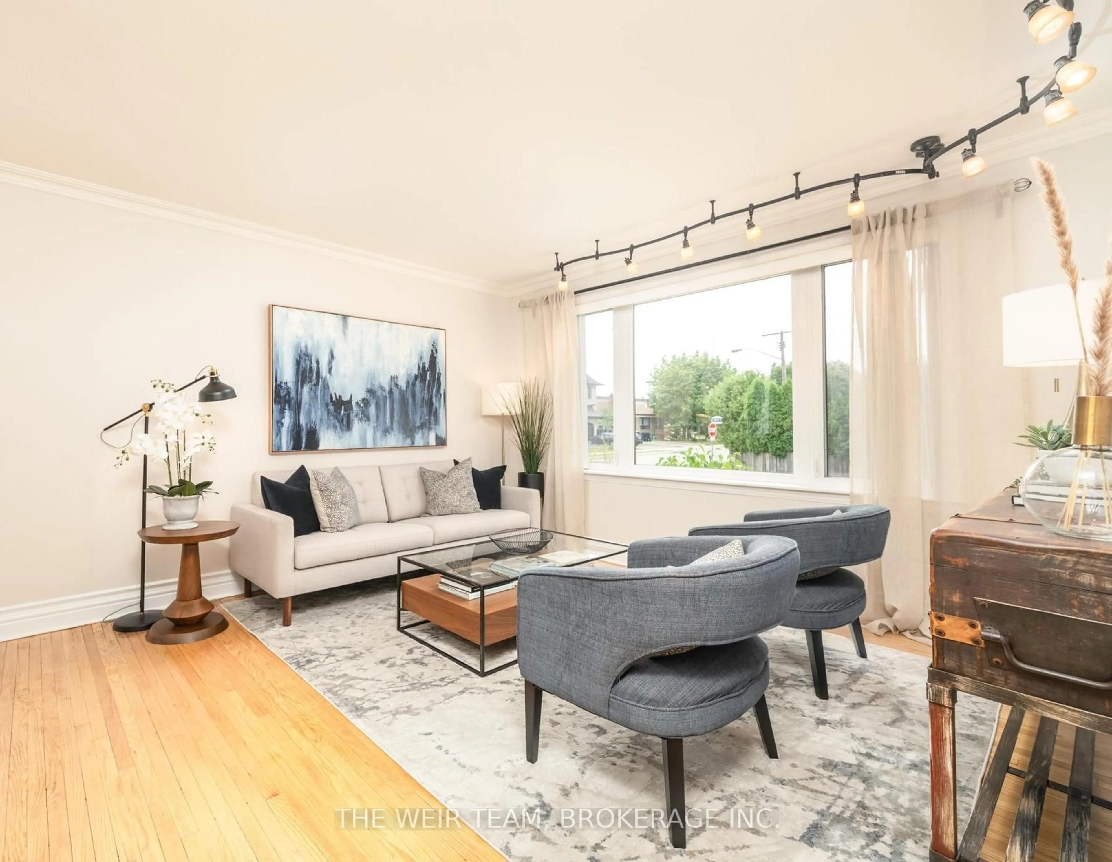 Living room with furniture, unknown for 3 Archwood Cres, Toronto Ontario M1R 3L8