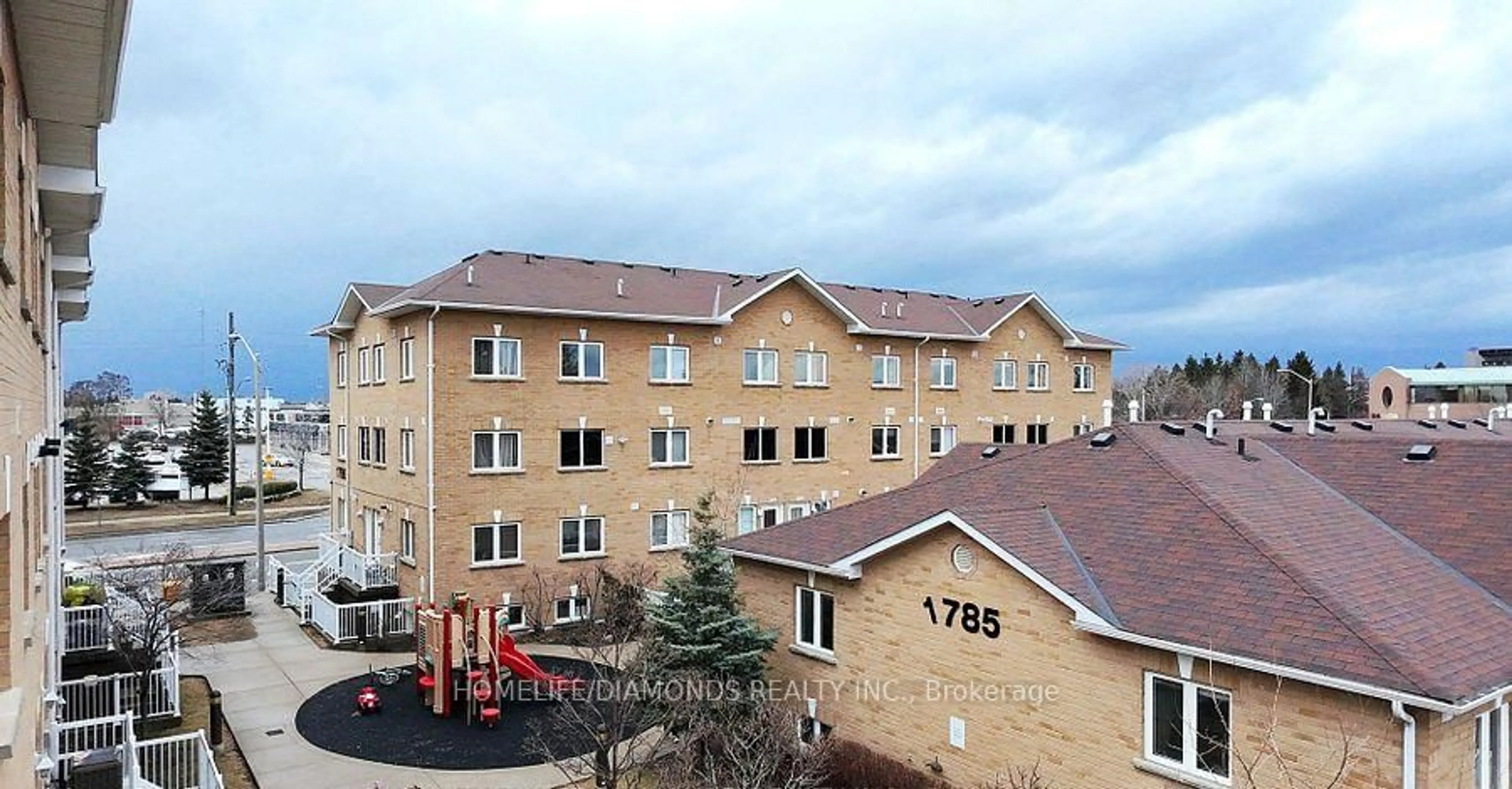 Patio, building for 1775 MARKHAM Rd #108, Toronto Ontario M1B 2Z7