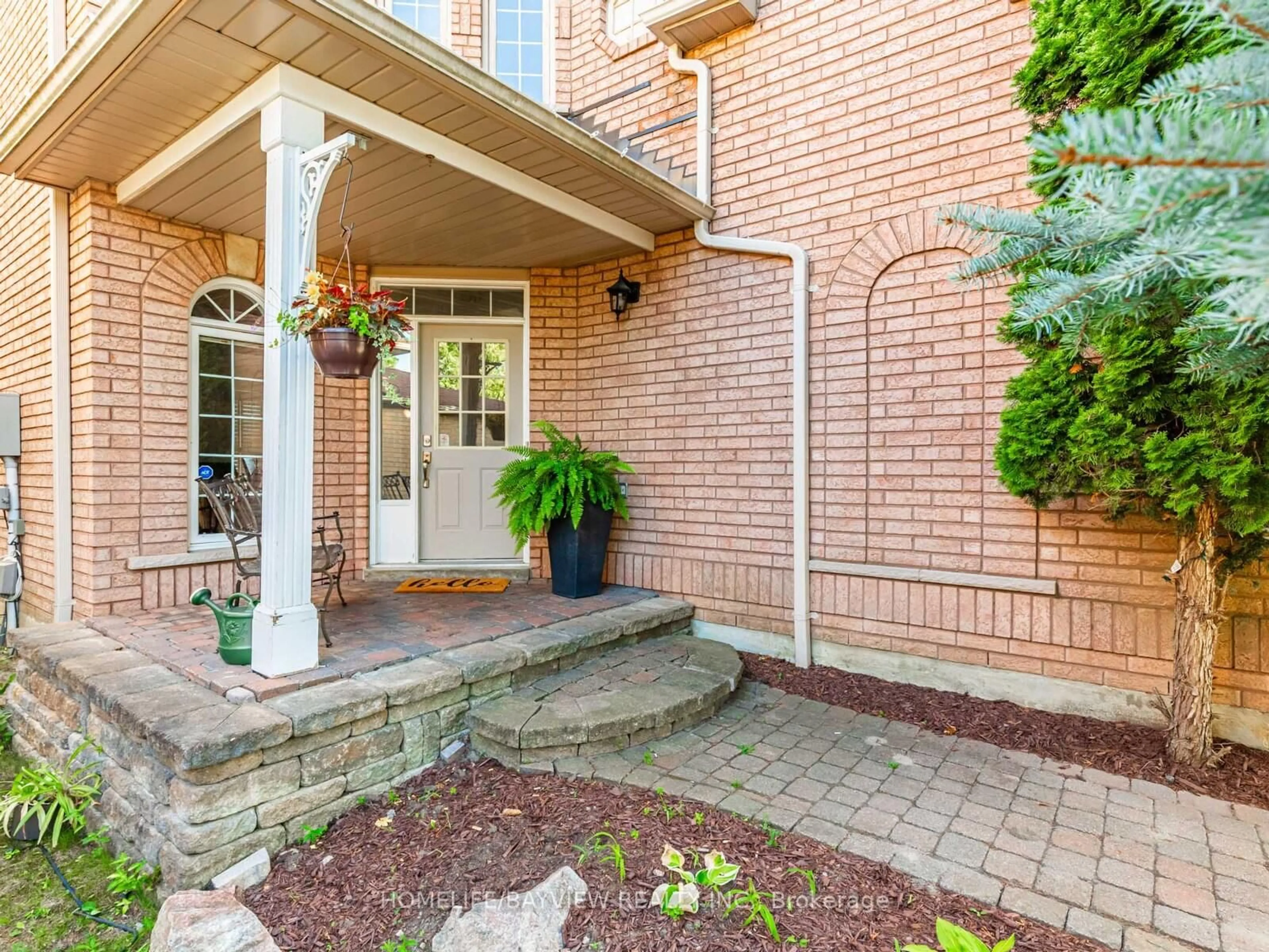 Unknown for 109 Thicket Cres, Pickering Ontario L1V 6S5