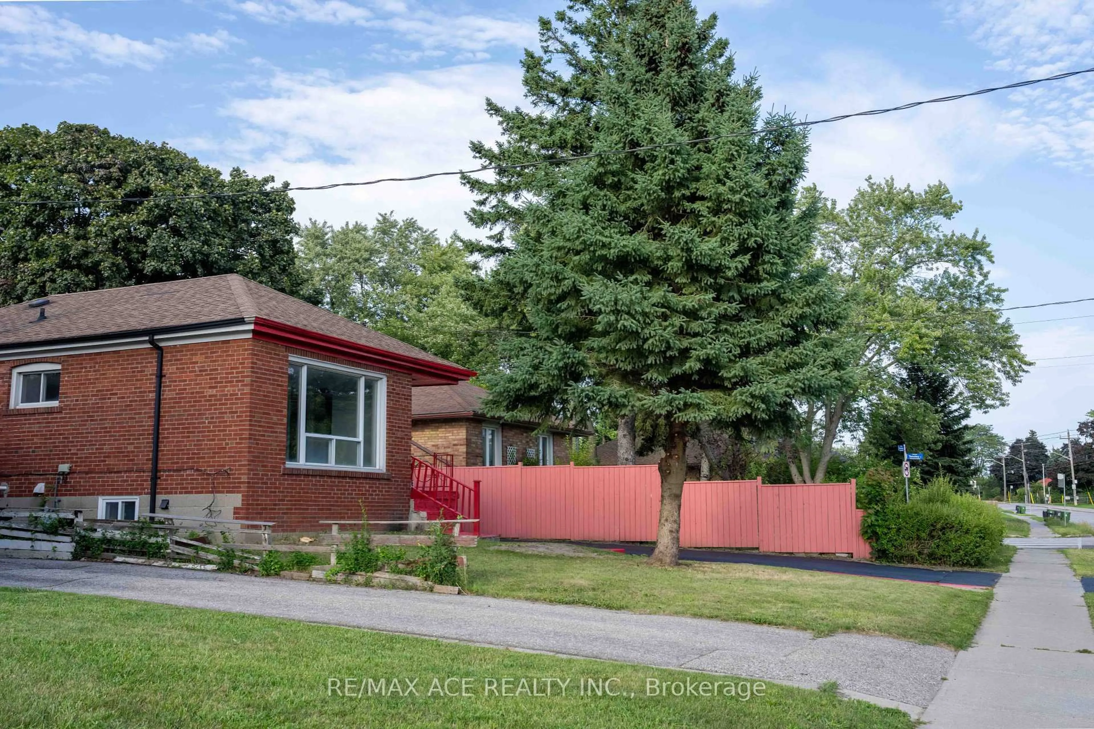 Home with brick exterior material, street for 6 Seminole Ave, Toronto Ontario M1J 1M9