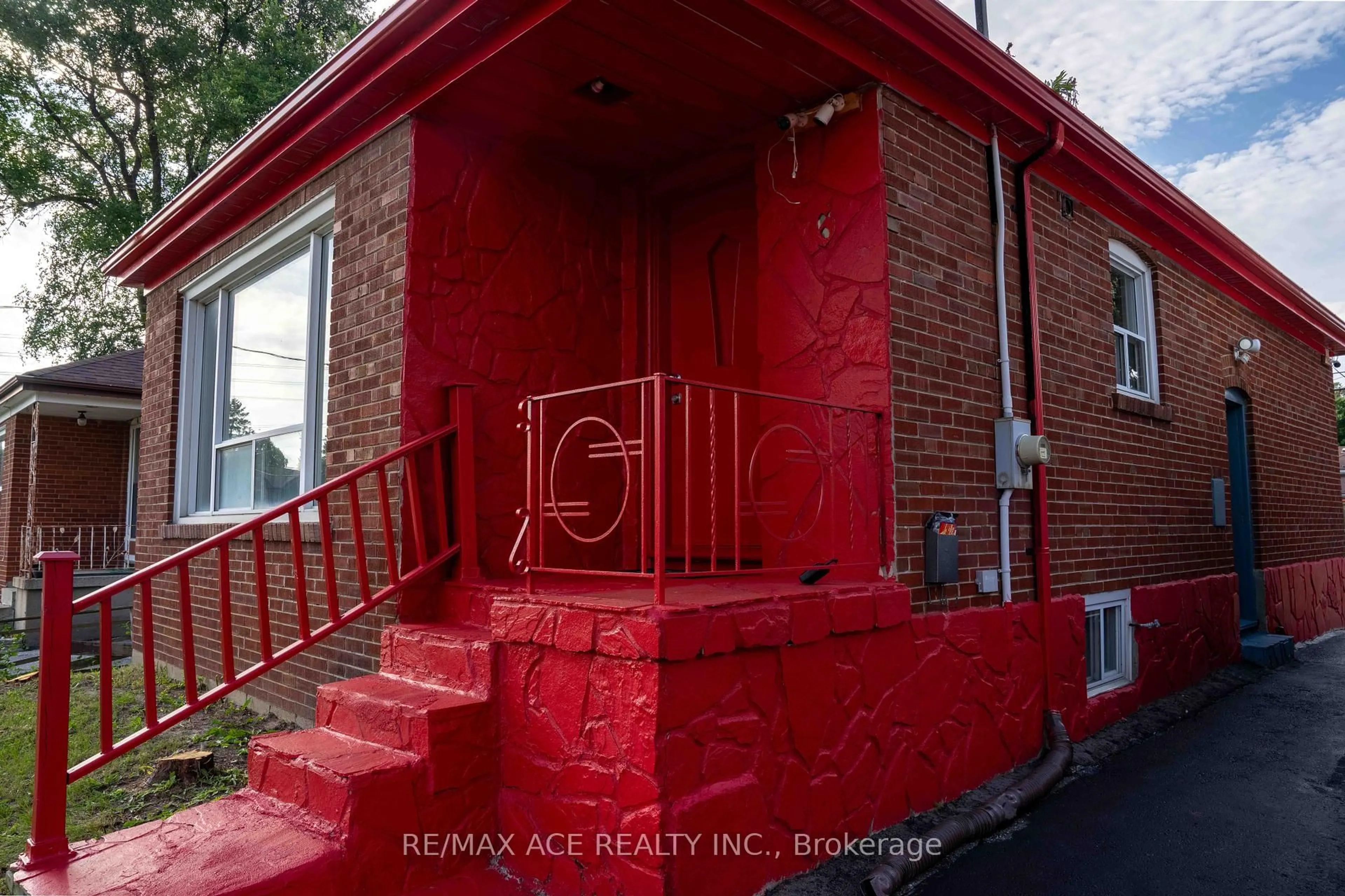 Unknown for 6 Seminole Ave, Toronto Ontario M1J 1M9