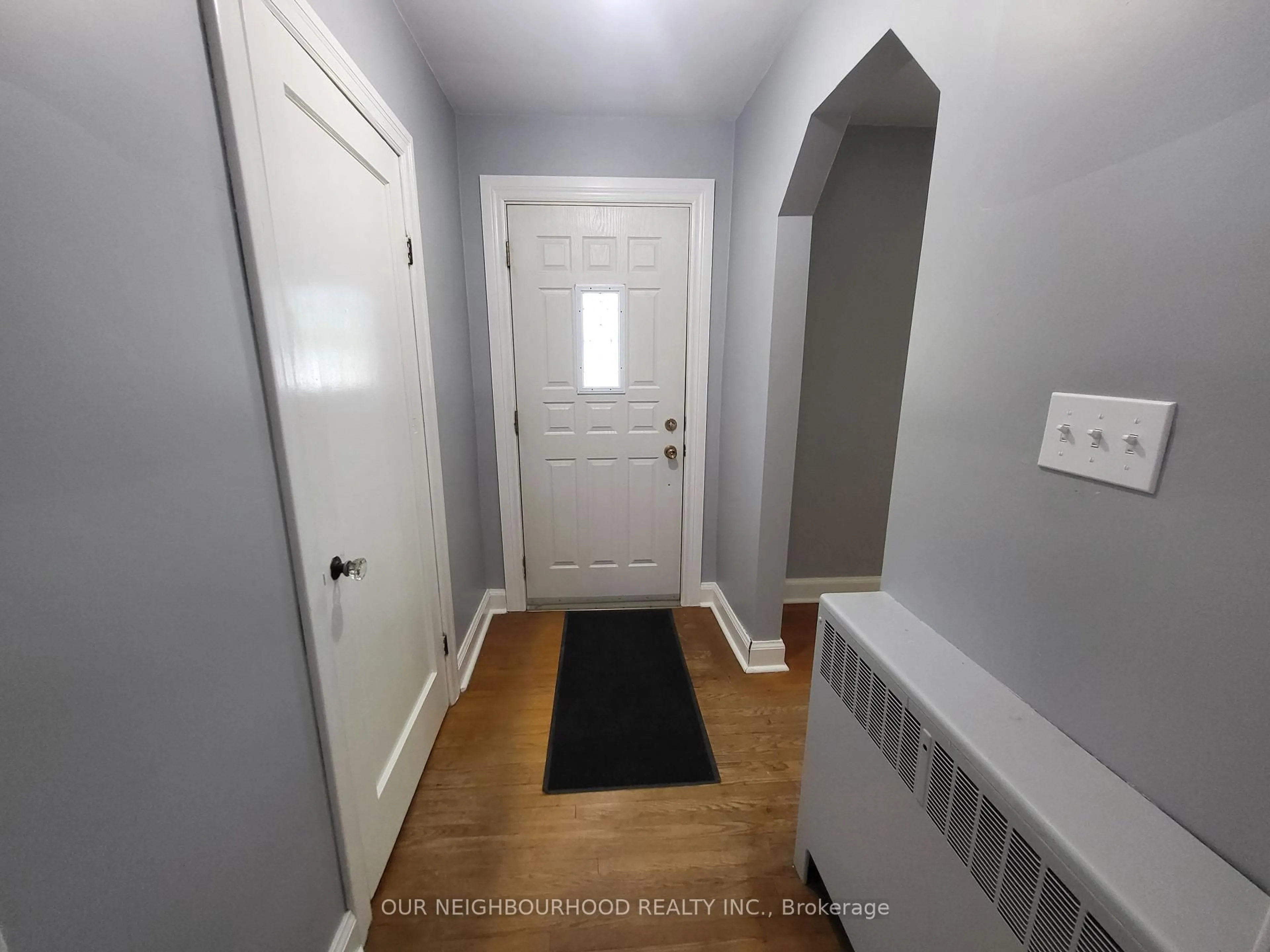 Indoor entryway for 221 Liberty St, Clarington Ontario L1C 2M6