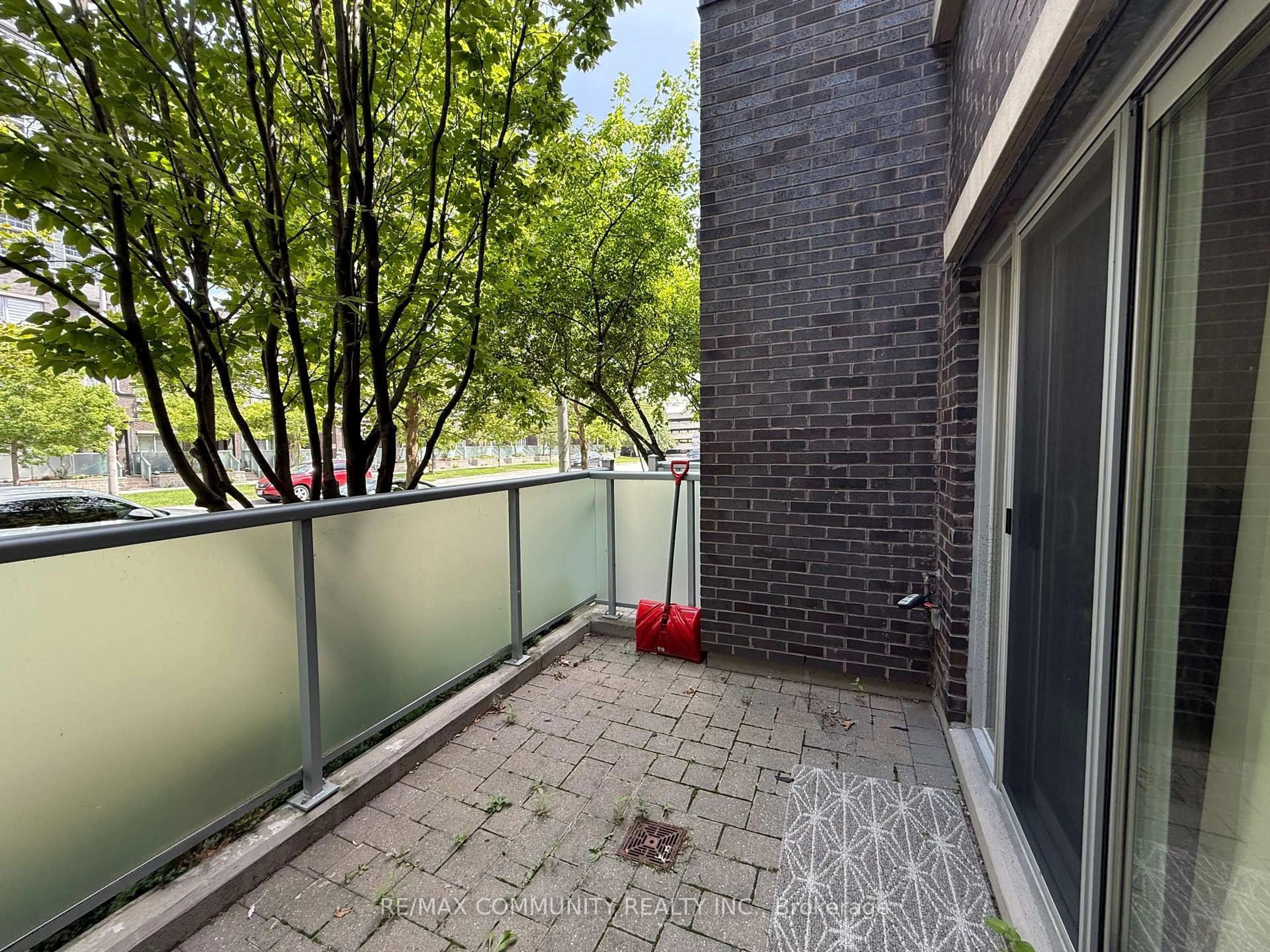 Balcony in the apartment, street for 315 Village Green Sq #51, Toronto Ontario M1S 0L2