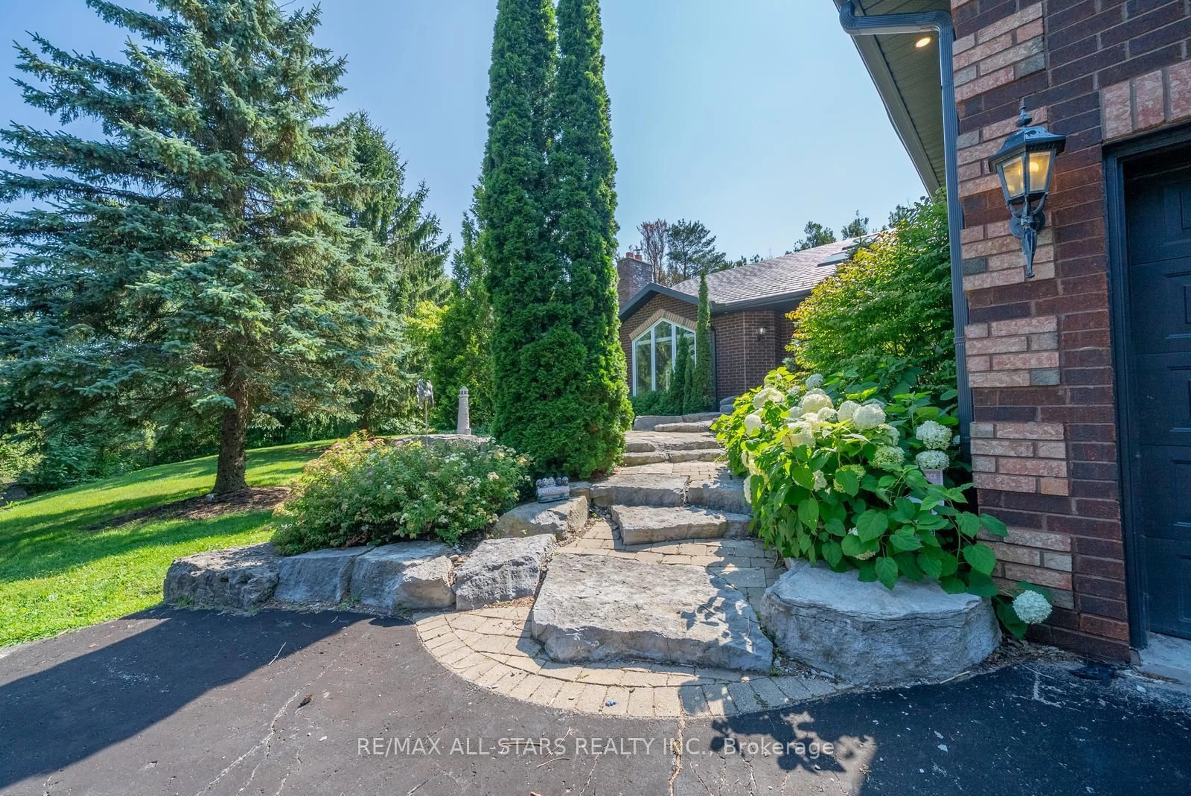 Unknown for 64 Woodbridge Circ, Scugog Ontario L9L 2A9