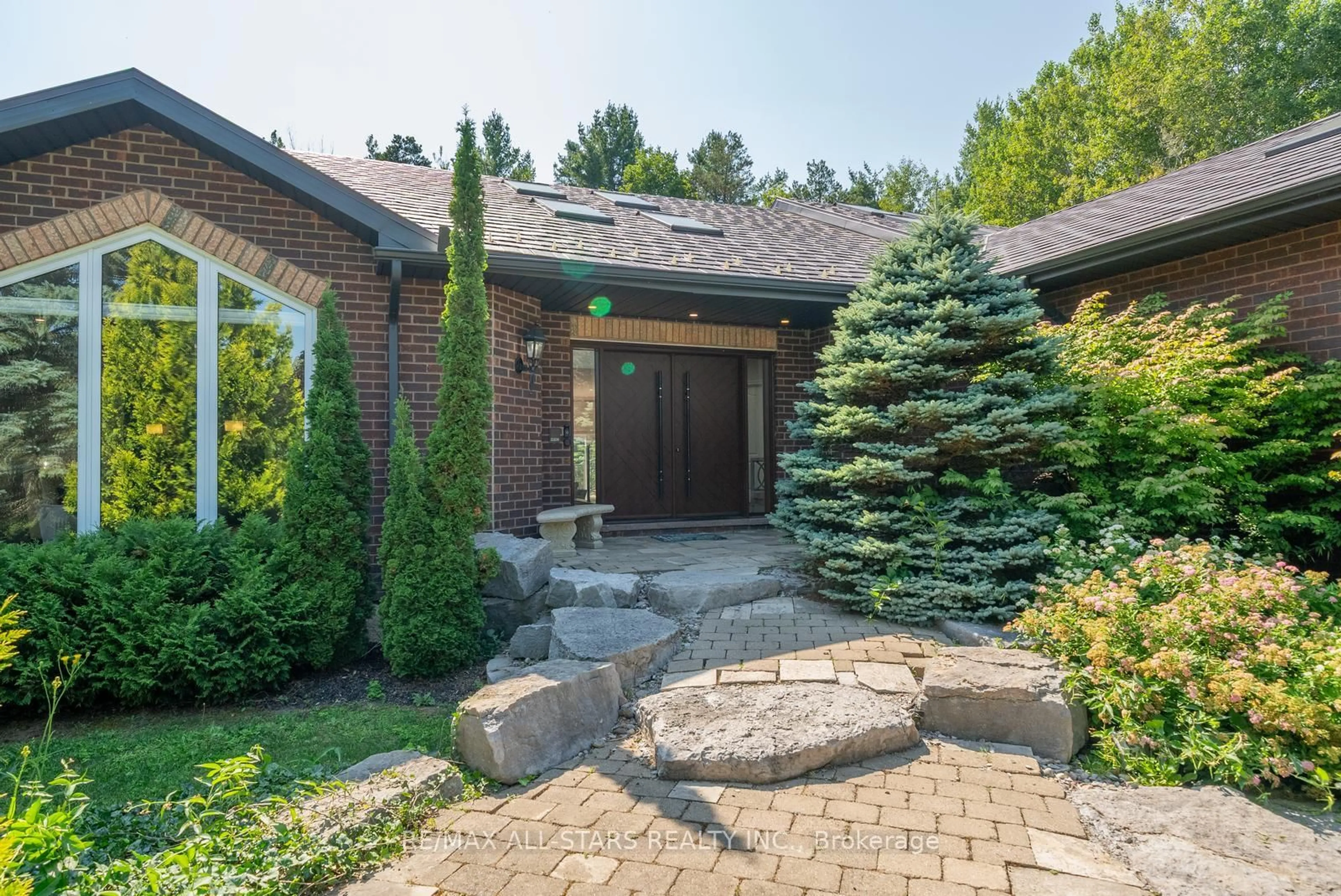 Home with brick exterior material, street for 64 Woodbridge Circ, Scugog Ontario L9L 2A9
