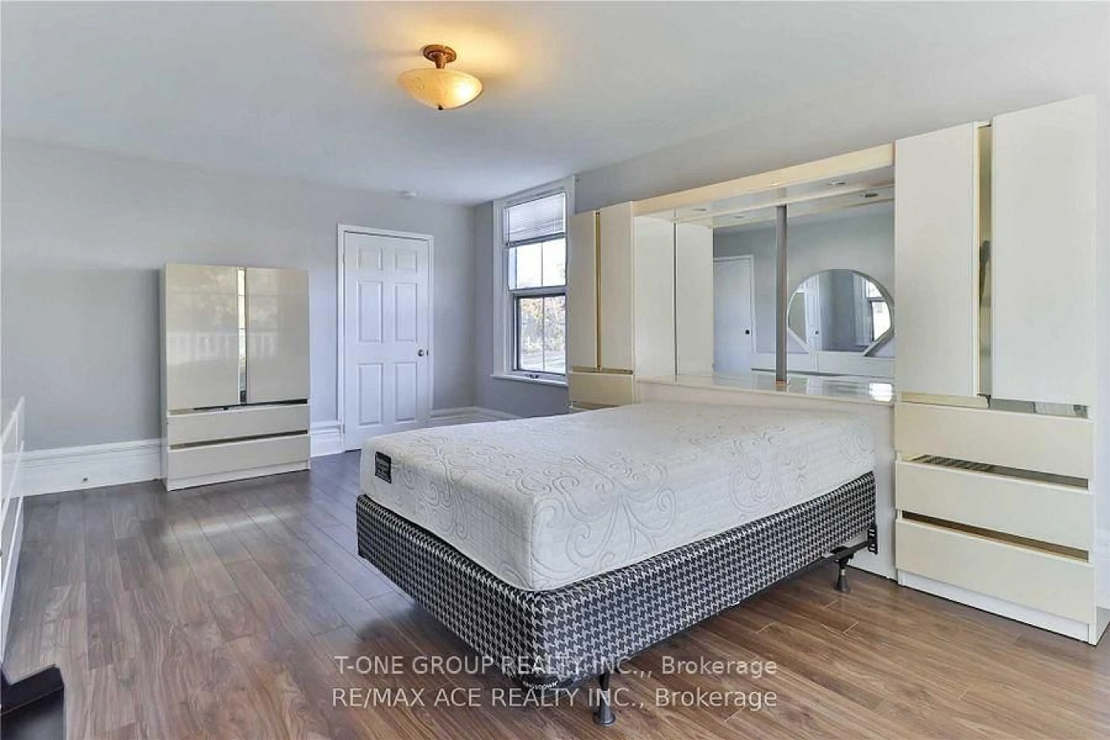 Bedroom with bed, unknown for 62 Church St, Ajax Ontario L1S 6B3