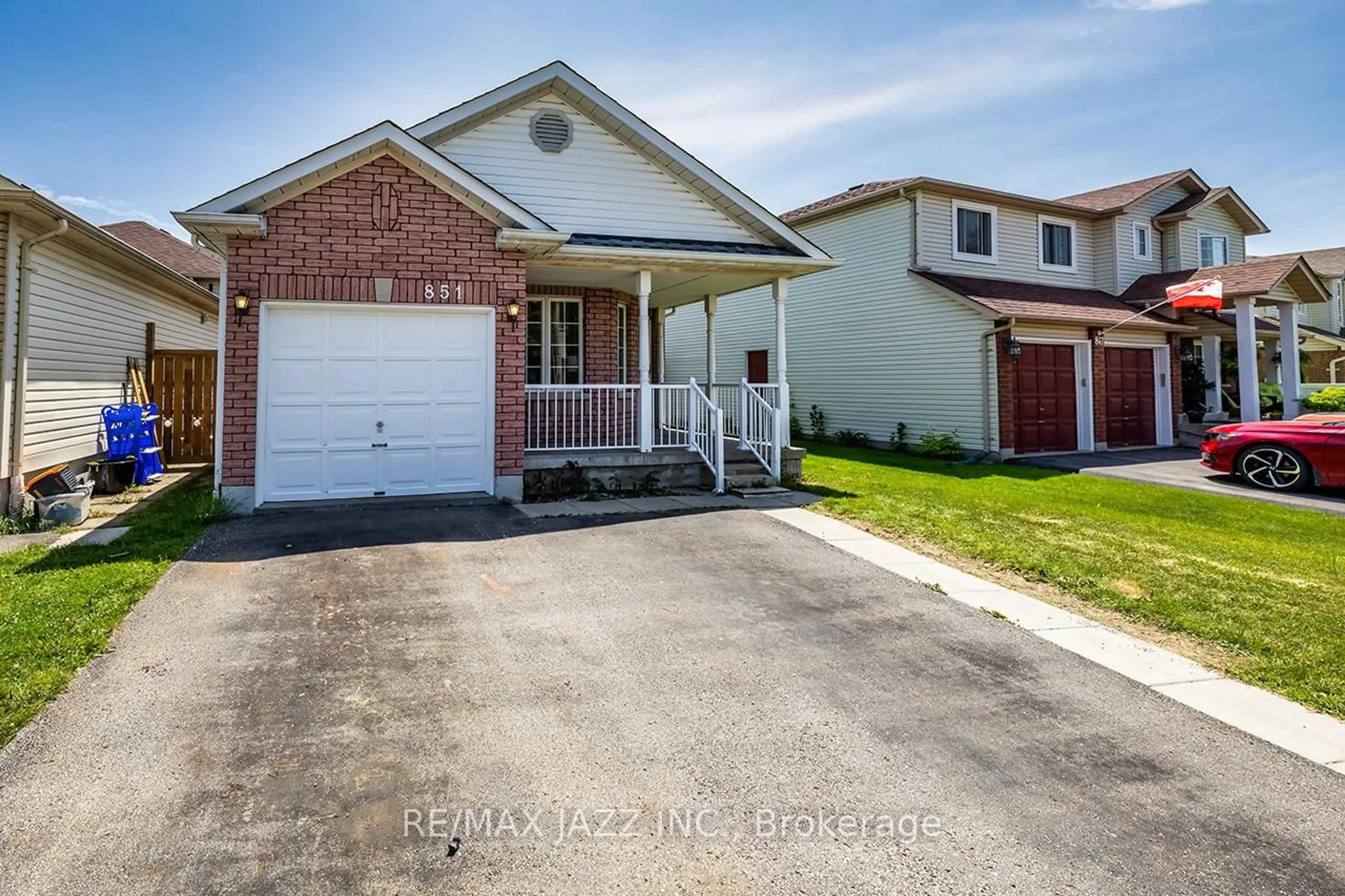 Home with brick exterior material, street for 851 Grandview St, Oshawa Ontario L1K 2E2
