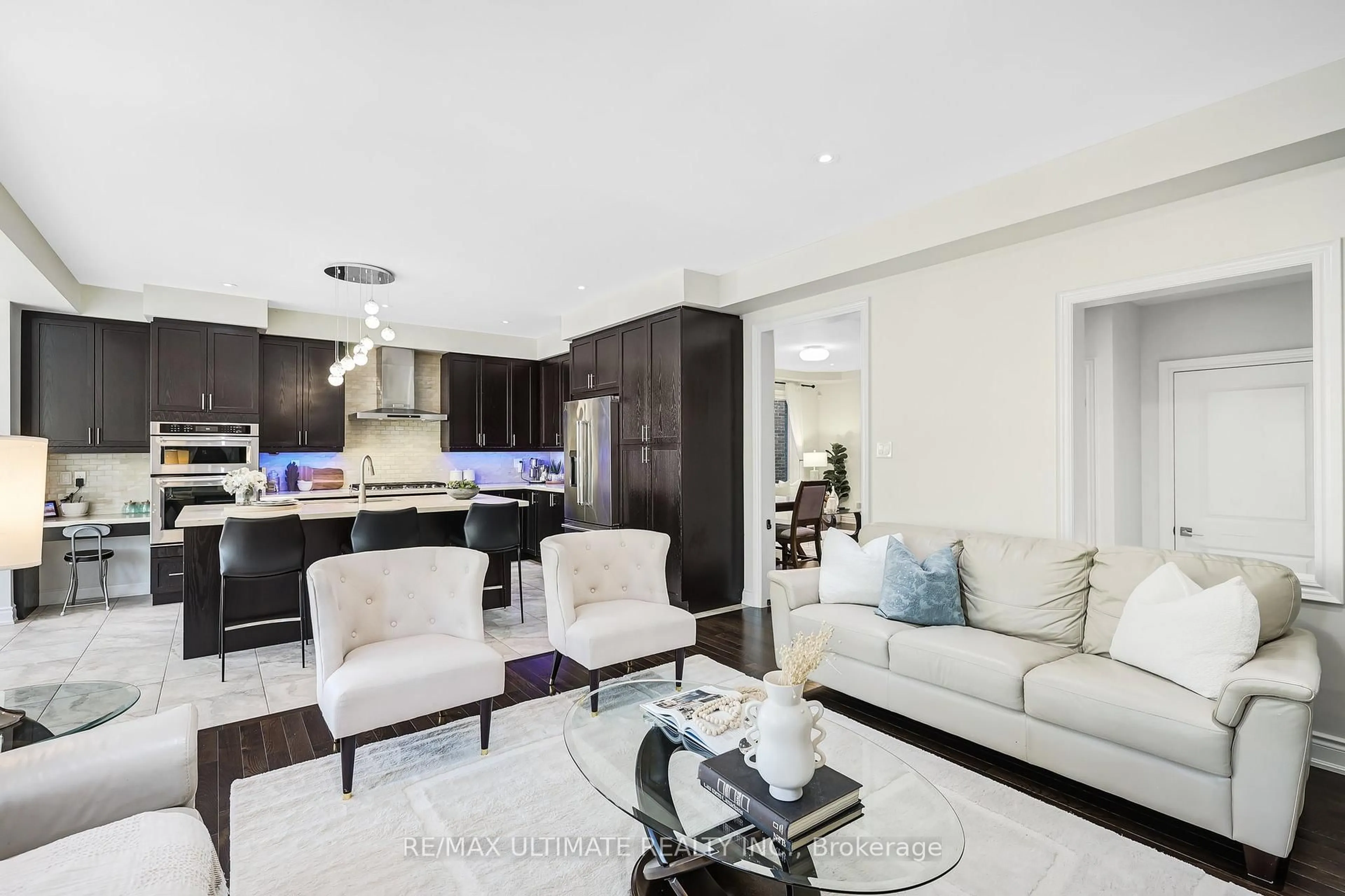 Open concept kitchen, ceramic/tile floor for 42 Donwoods Cres, Whitby Ontario L1R 0N1