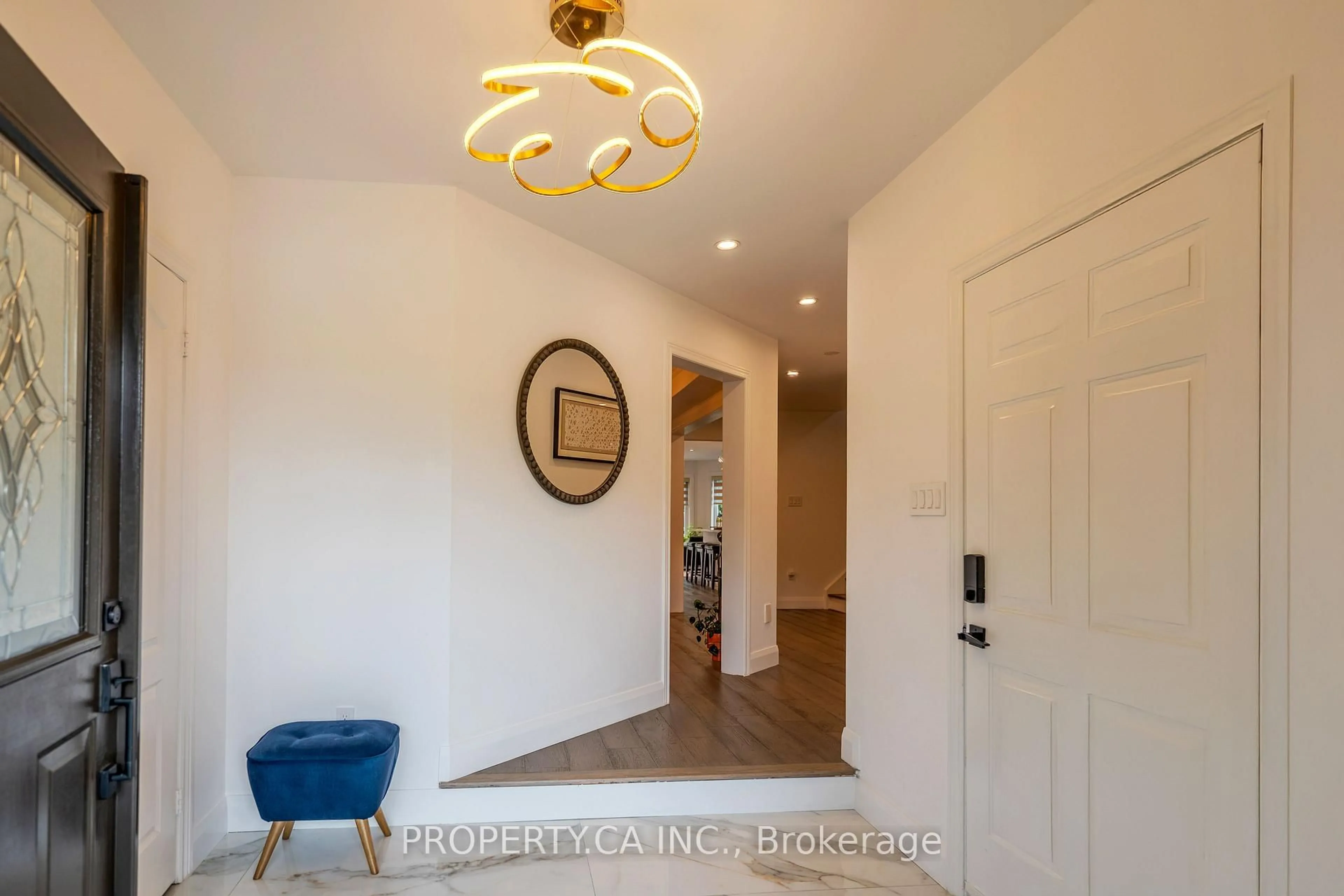 Indoor entryway for 49 Sonley Dr, Whitby Ontario L1R 3B7